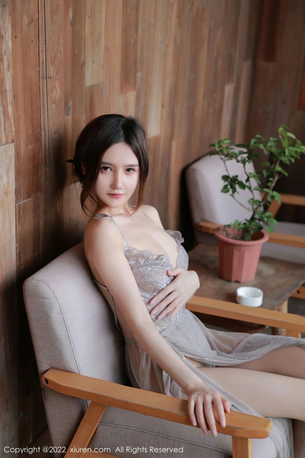 XiuRen 秀人 No.5660 古月小同学 浅色薄纱吊带长裙性感写真3 - 29