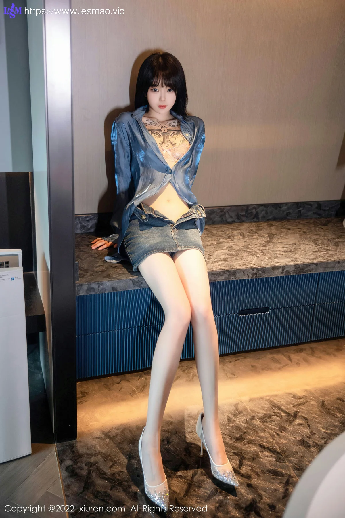 XiuRen 秀人 No.5662 奶瓶. 牛仔短裙性感写真3 - 18