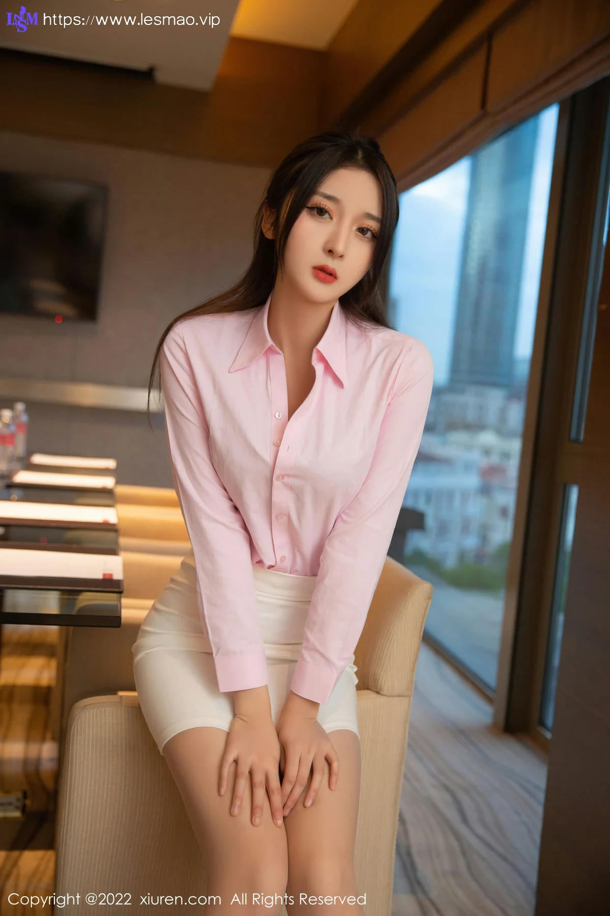 XiuRen 秀人 No.5667 夏甜甜 粉色ol制服 - 39