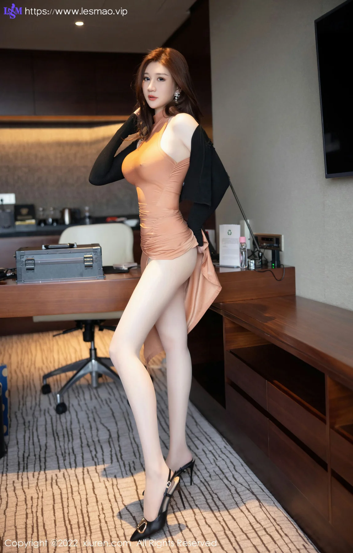 XiuRen 秀人 No.5669 顾乔楠Cora 原色丝袜性感写真 - 25