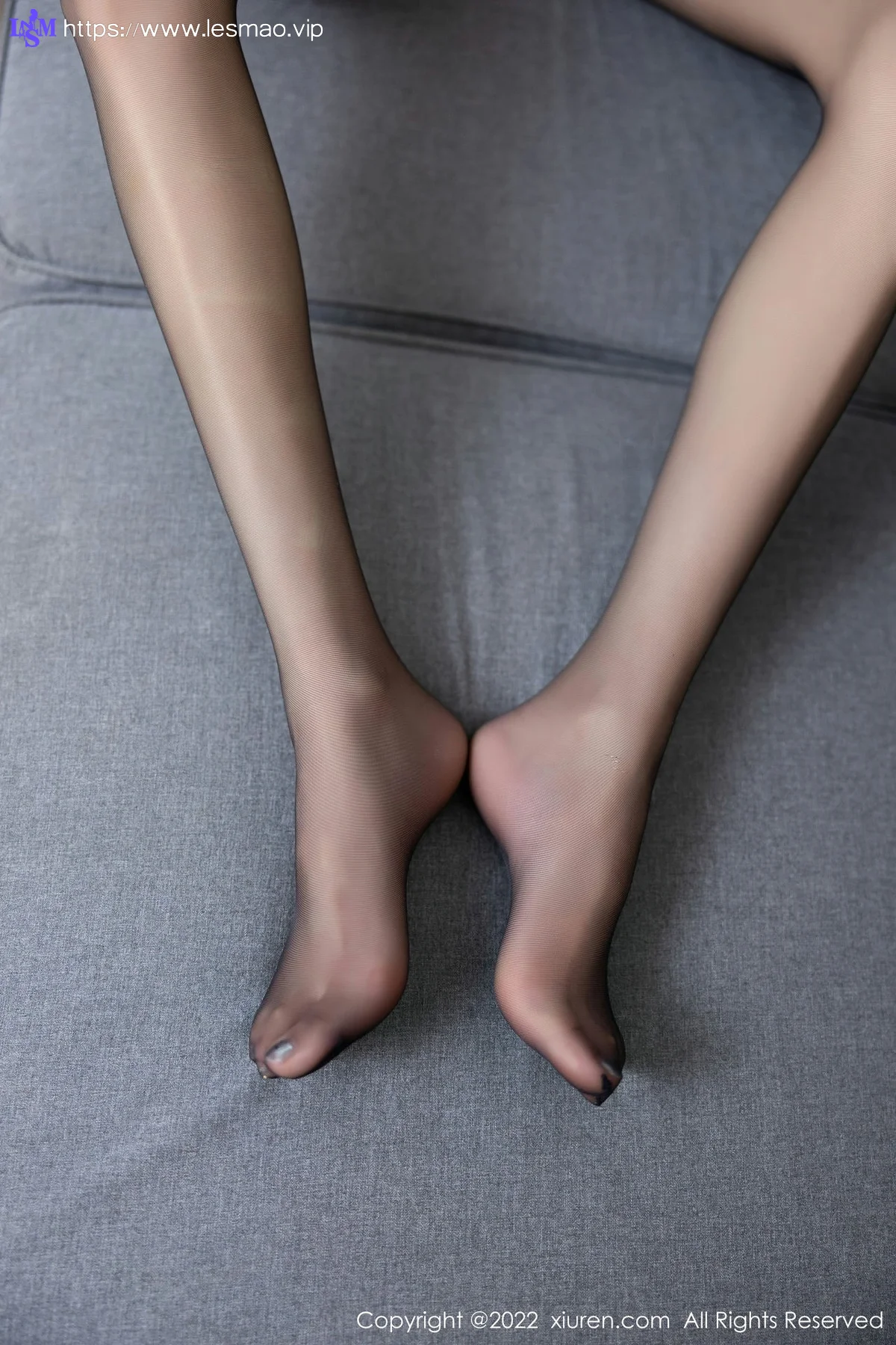 XiuRen 秀人 No.5684 程程程- 吊带短裙魅惑黑丝性感写真22 - 16