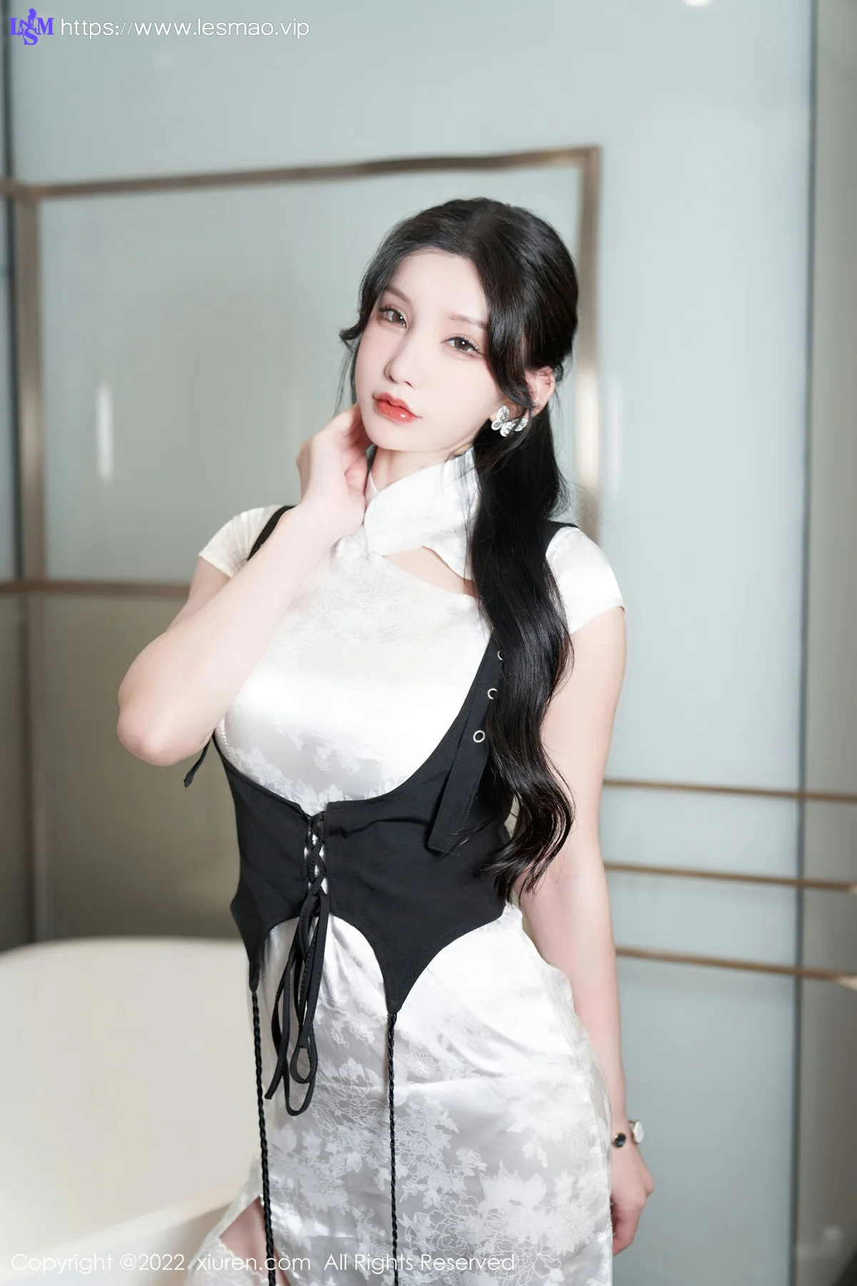 XiuRen 秀人 No.5701 周于希Sally 诱人白色丝袜成都-珠海心愿旅拍 - 13