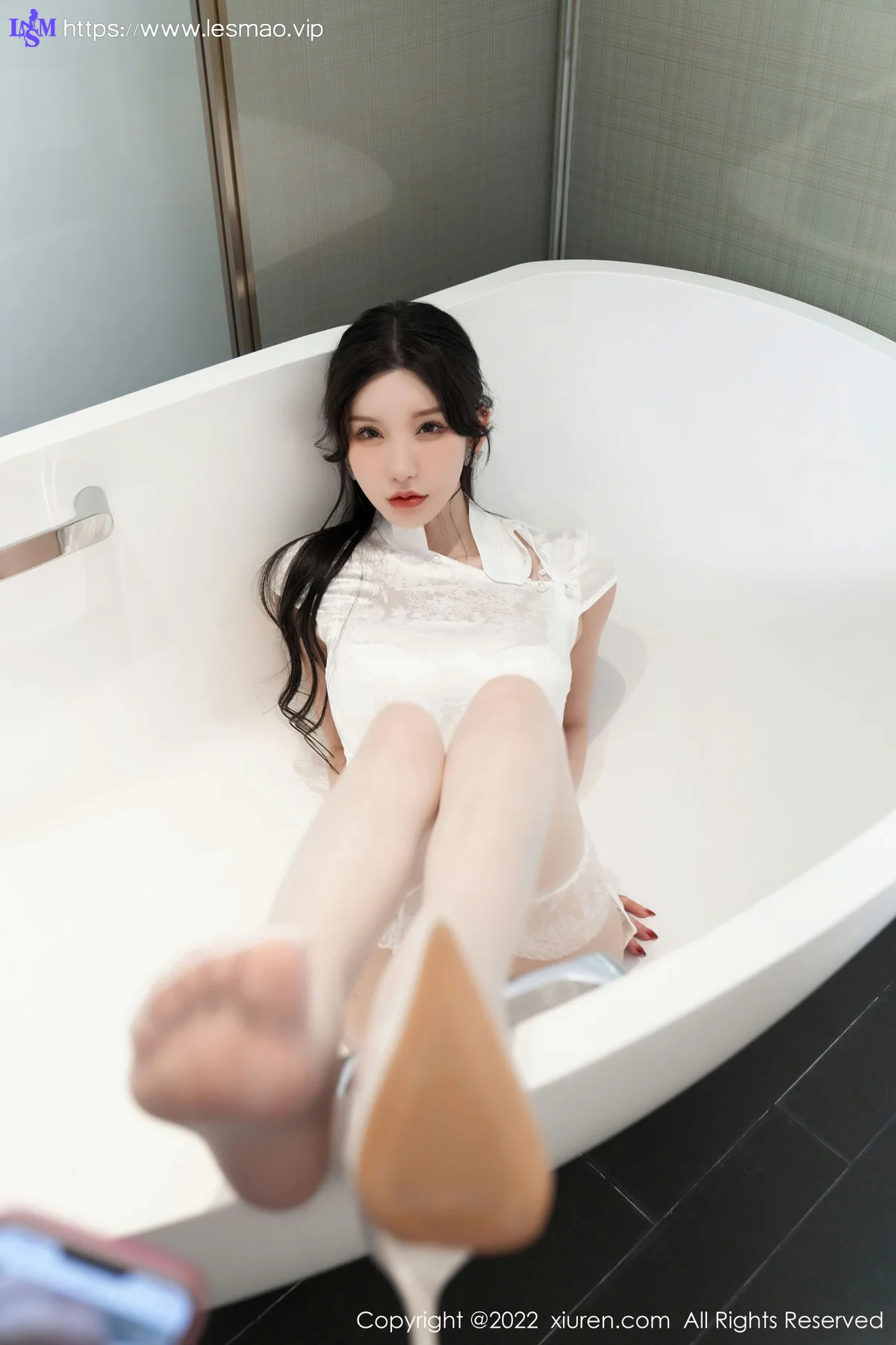 XiuRen 秀人 No.5701 周于希Sally 诱人白色丝袜成都-珠海心愿旅拍 - 47