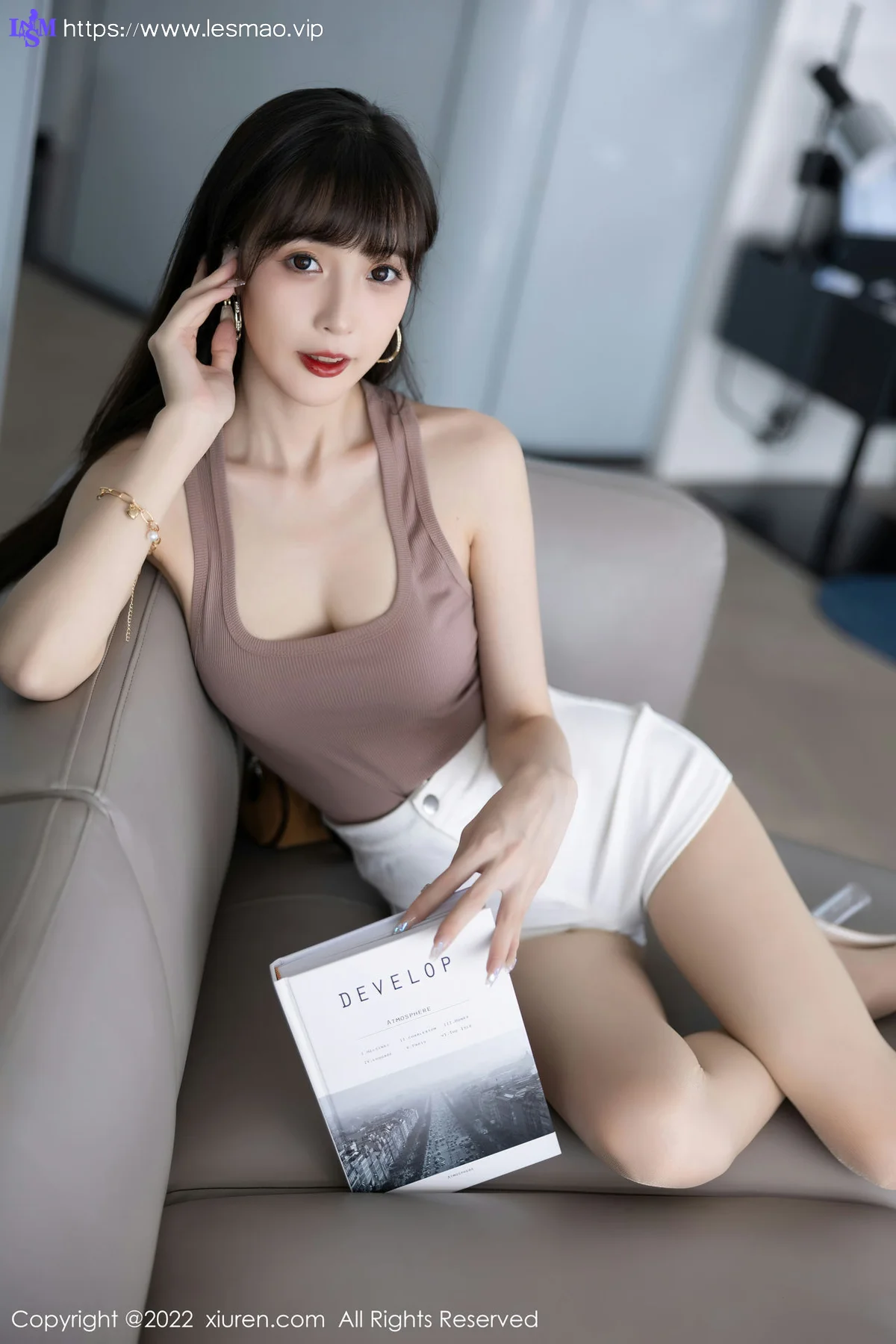 XiuRen 秀人 No.5724 林星阑 高开叉服饰性感写真11 - 18