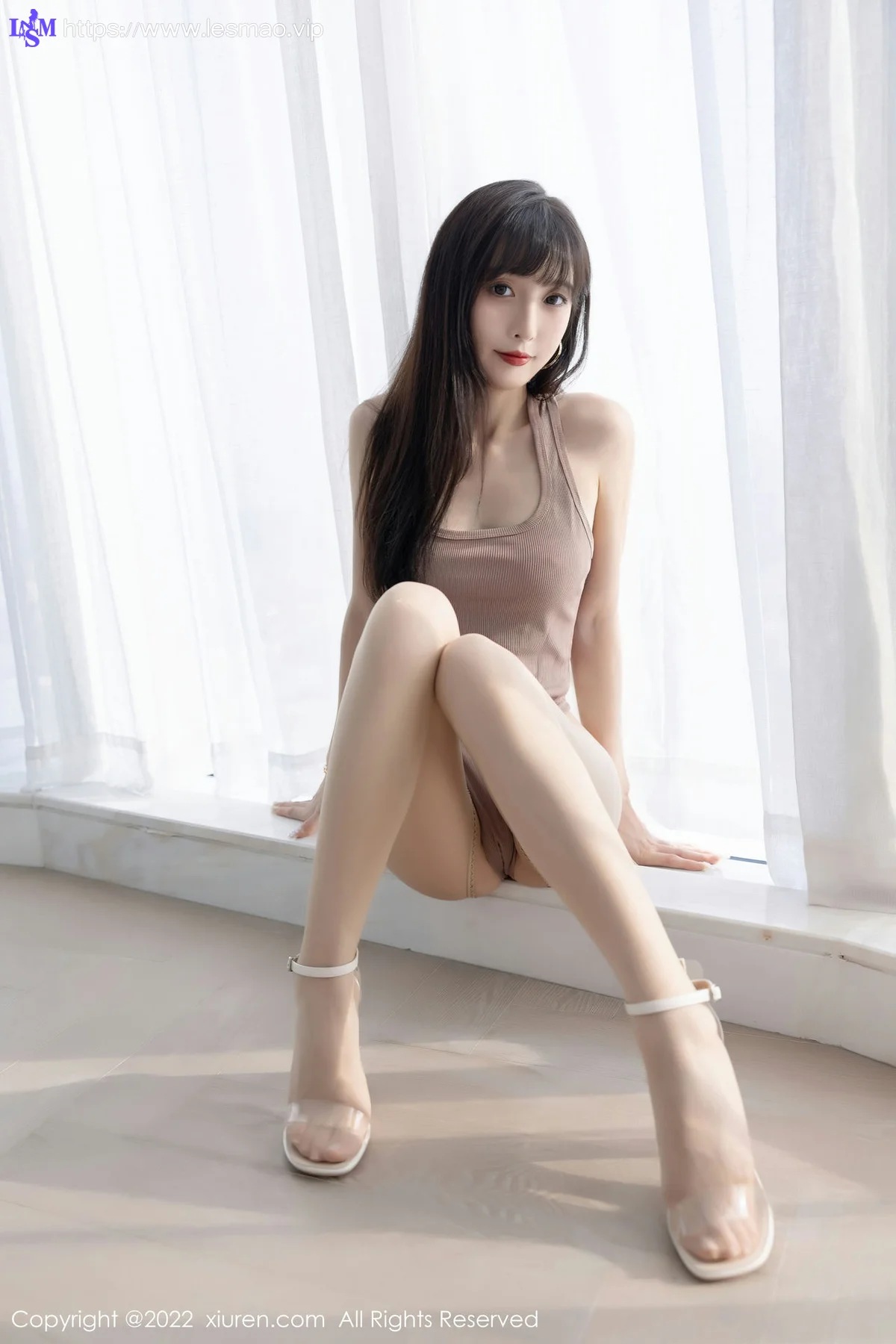 XiuRen 秀人 No.5724 林星阑 高开叉服饰性感写真11 - 57