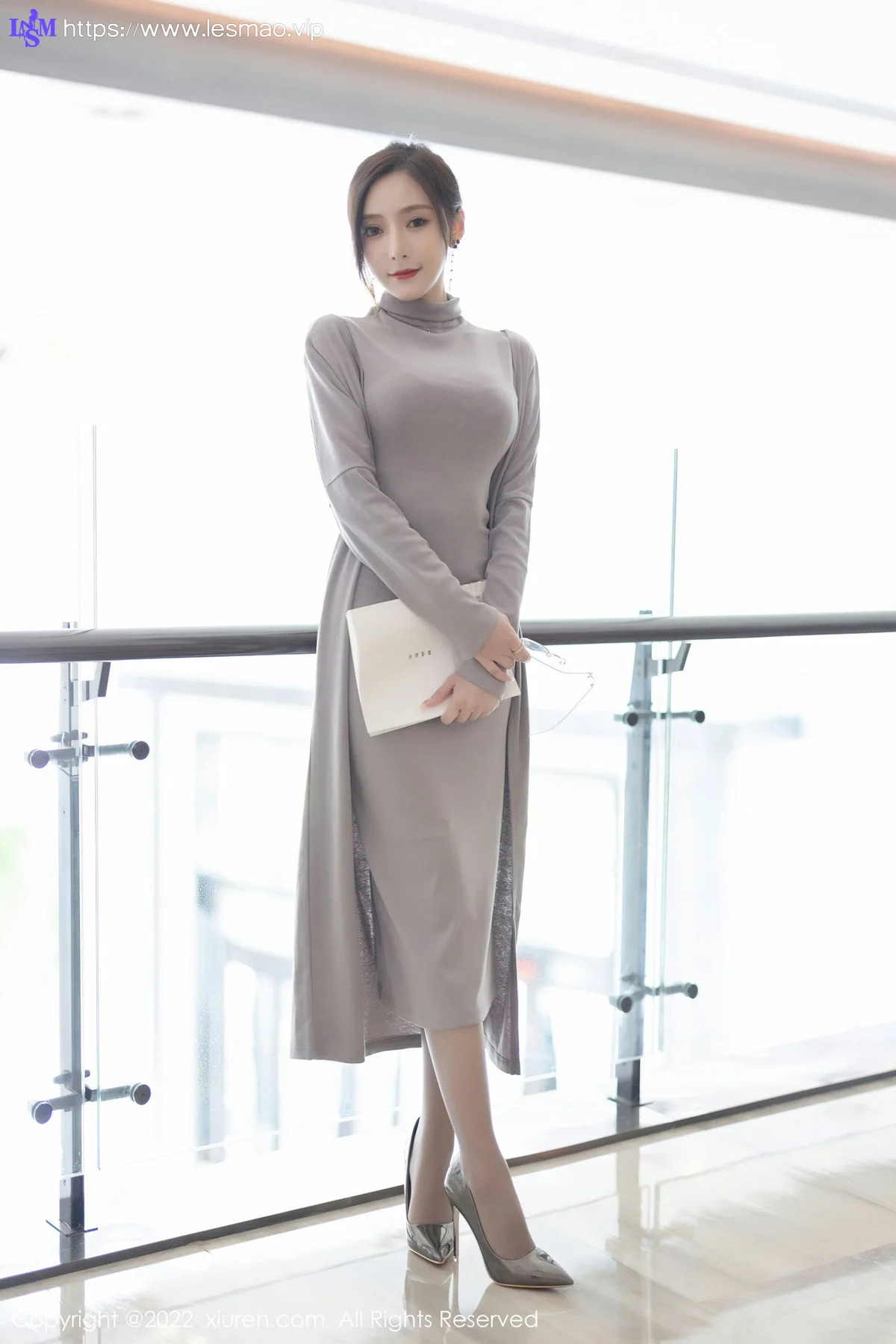 XiuRen 秀人 No.5745  王馨瑶yanni 主题《女学者的反转》写真1 - 12
