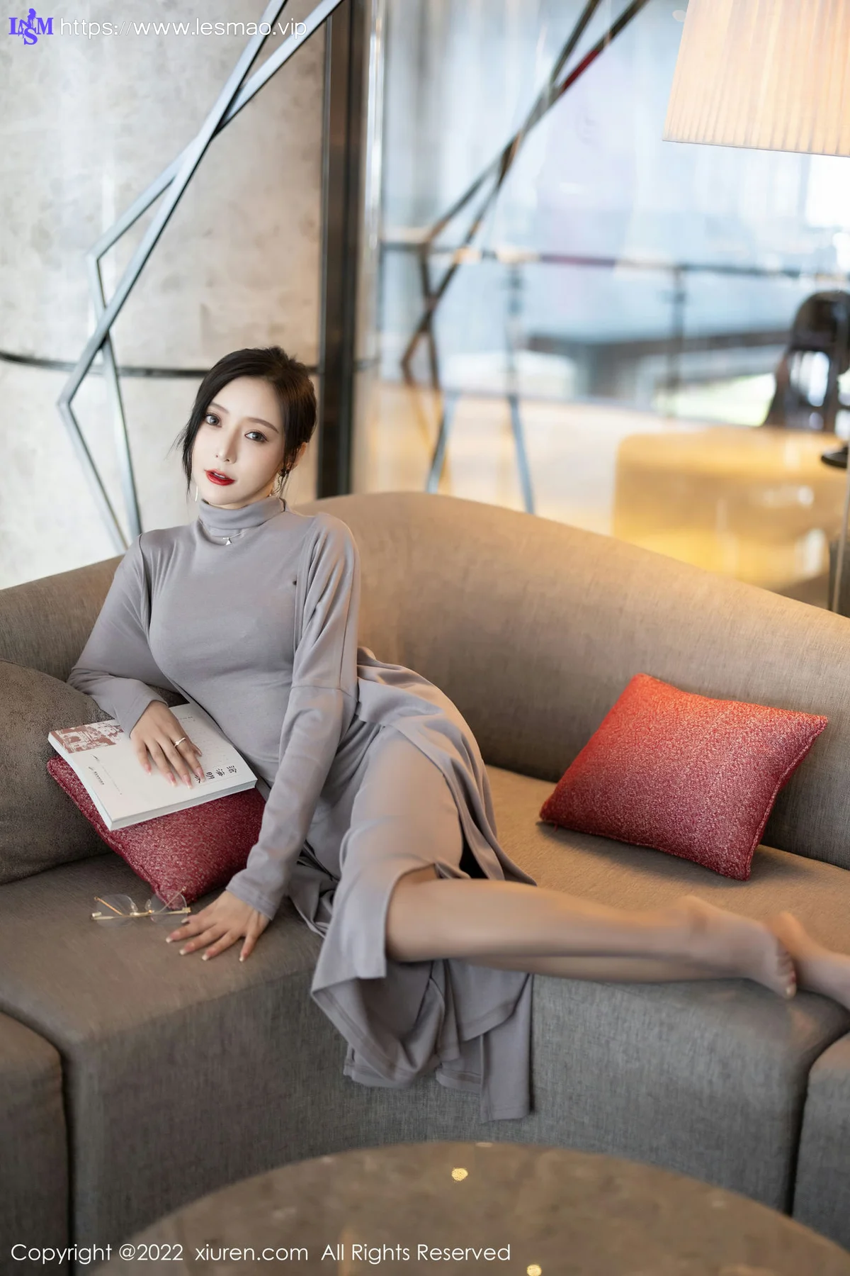 XiuRen 秀人 No.5745  王馨瑶yanni 主题《女学者的反转》写真1 - 17