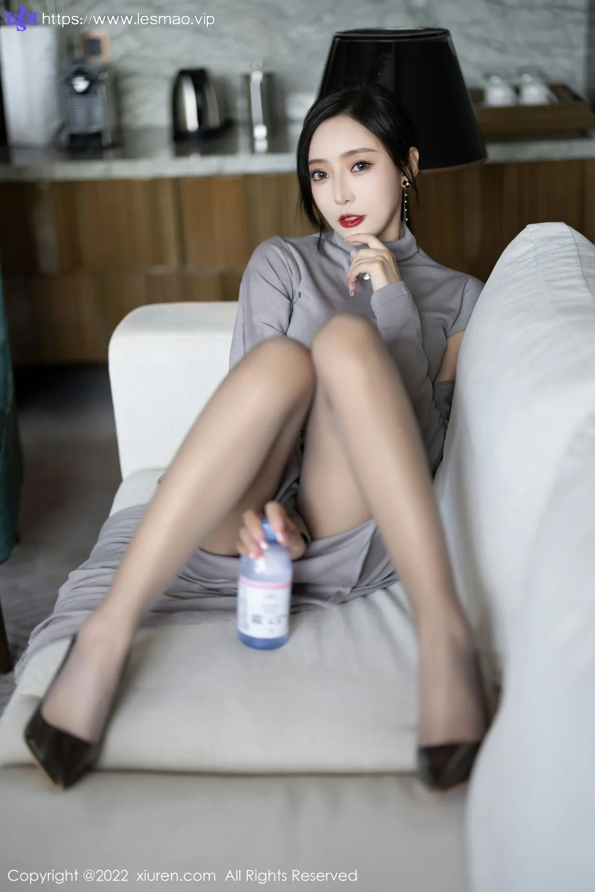XiuRen 秀人 No.5745  王馨瑶yanni 主题《女学者的反转》写真1 - 32