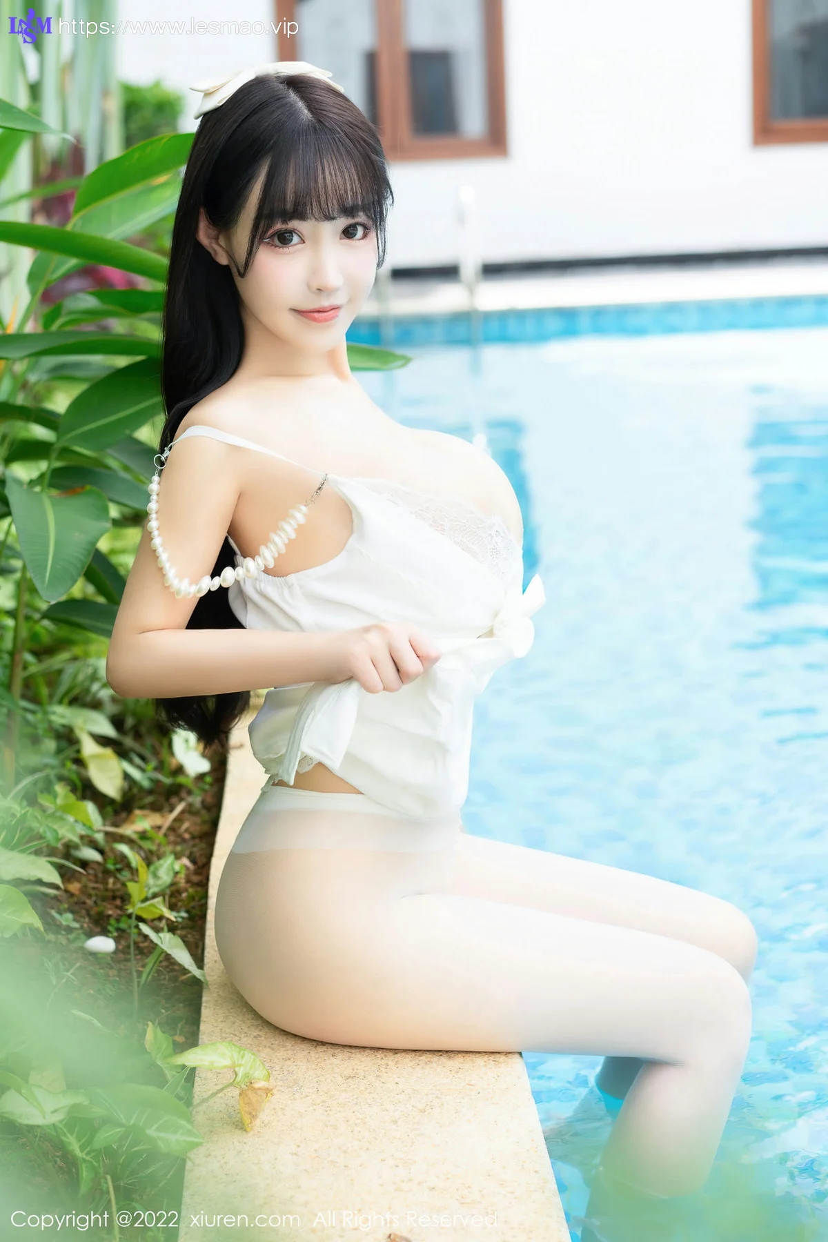 XiuRen 秀人 No.5755 朱可儿Flora 泳池场景拍摄吊带短裙西双版纳旅拍2 - 38