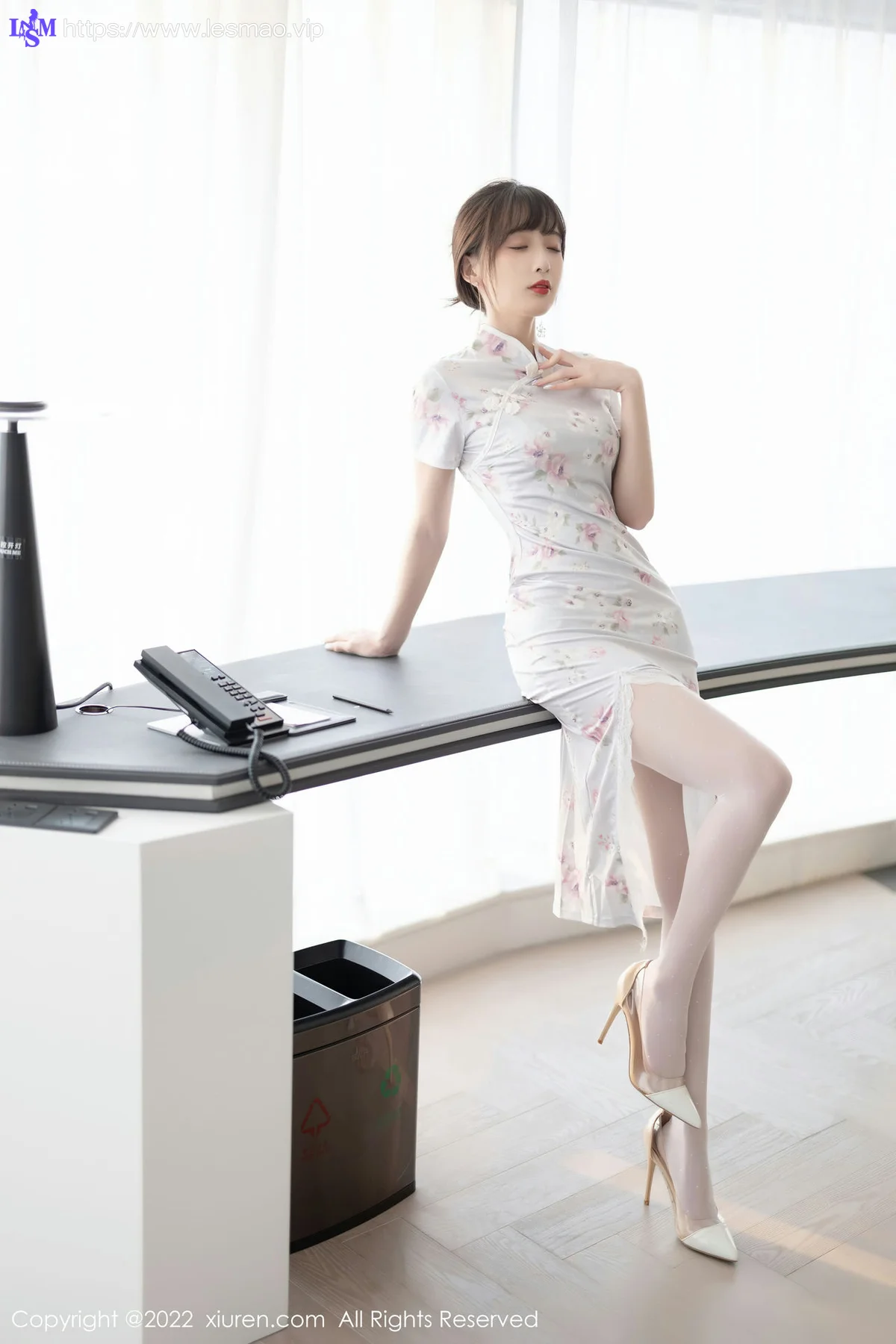 XiuRen 秀人 No.5757 林星阑 花纹图案旗袍性感写真 - 11