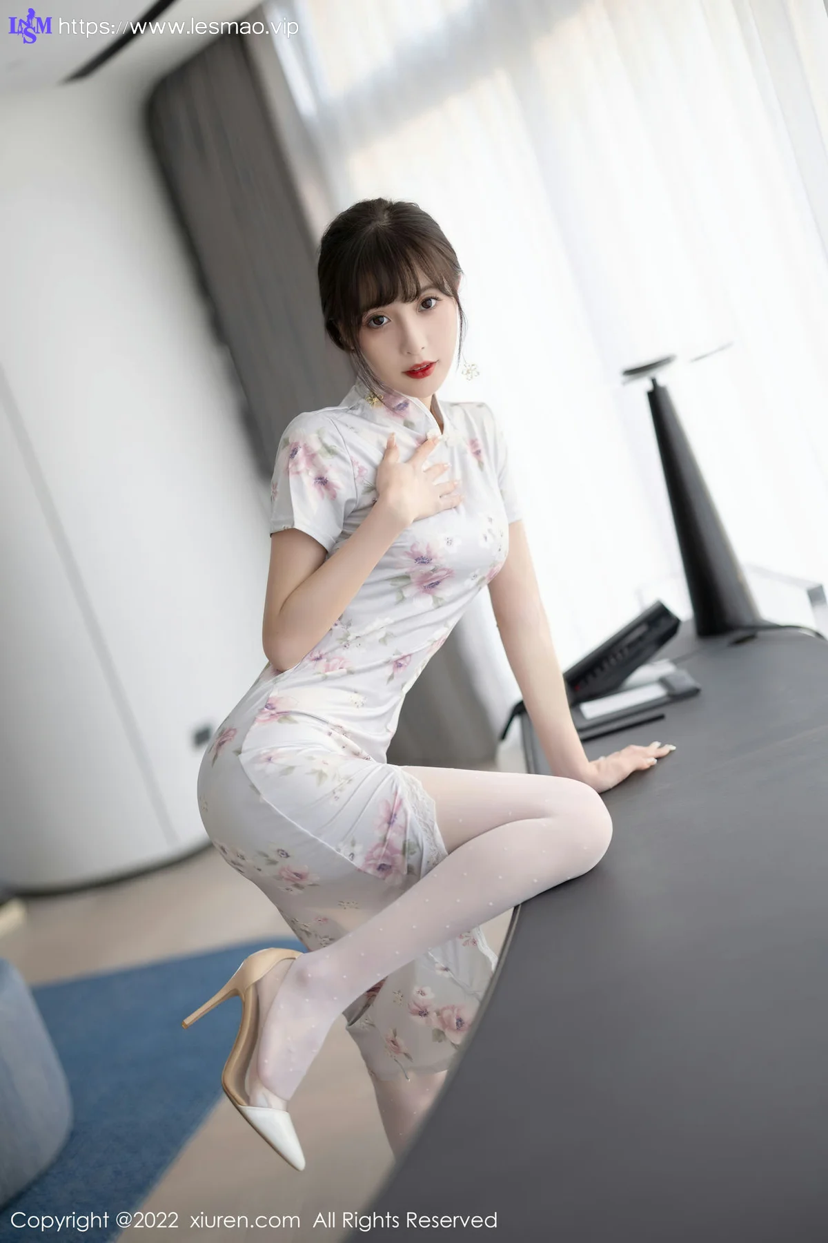 XiuRen 秀人 No.5757 林星阑 花纹图案旗袍性感写真 - 14