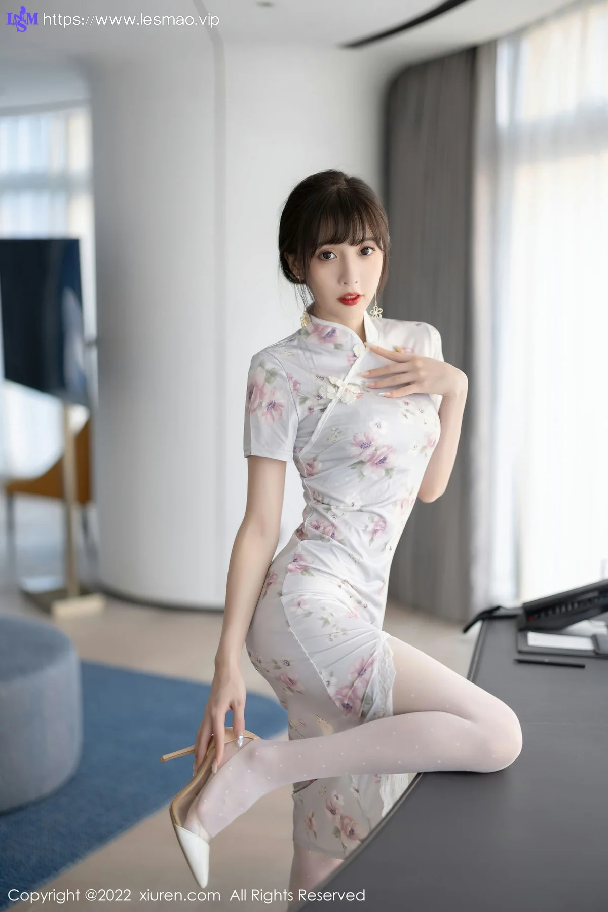 XiuRen 秀人 No.5757 林星阑 花纹图案旗袍性感写真 - 15