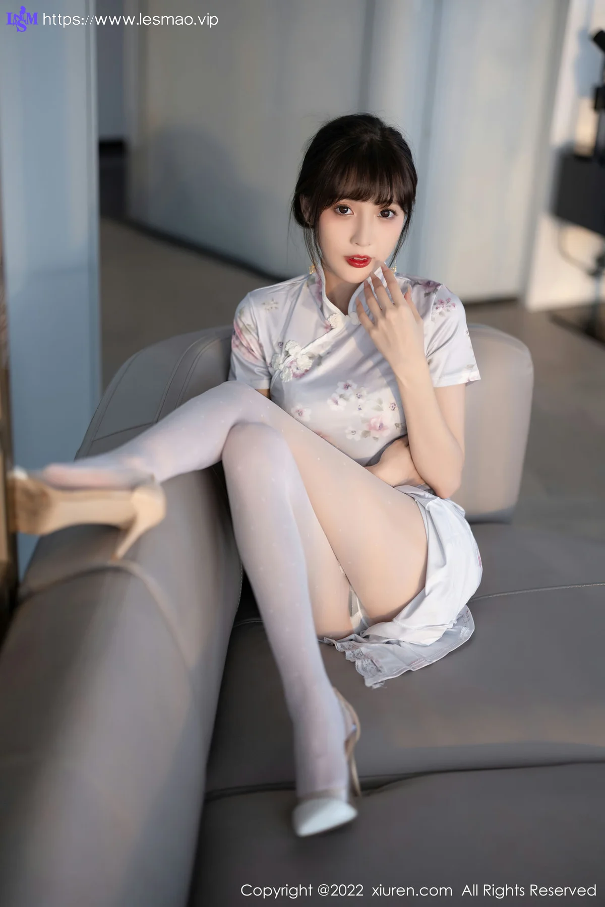 XiuRen 秀人 No.5757 林星阑 花纹图案旗袍性感写真 - 25
