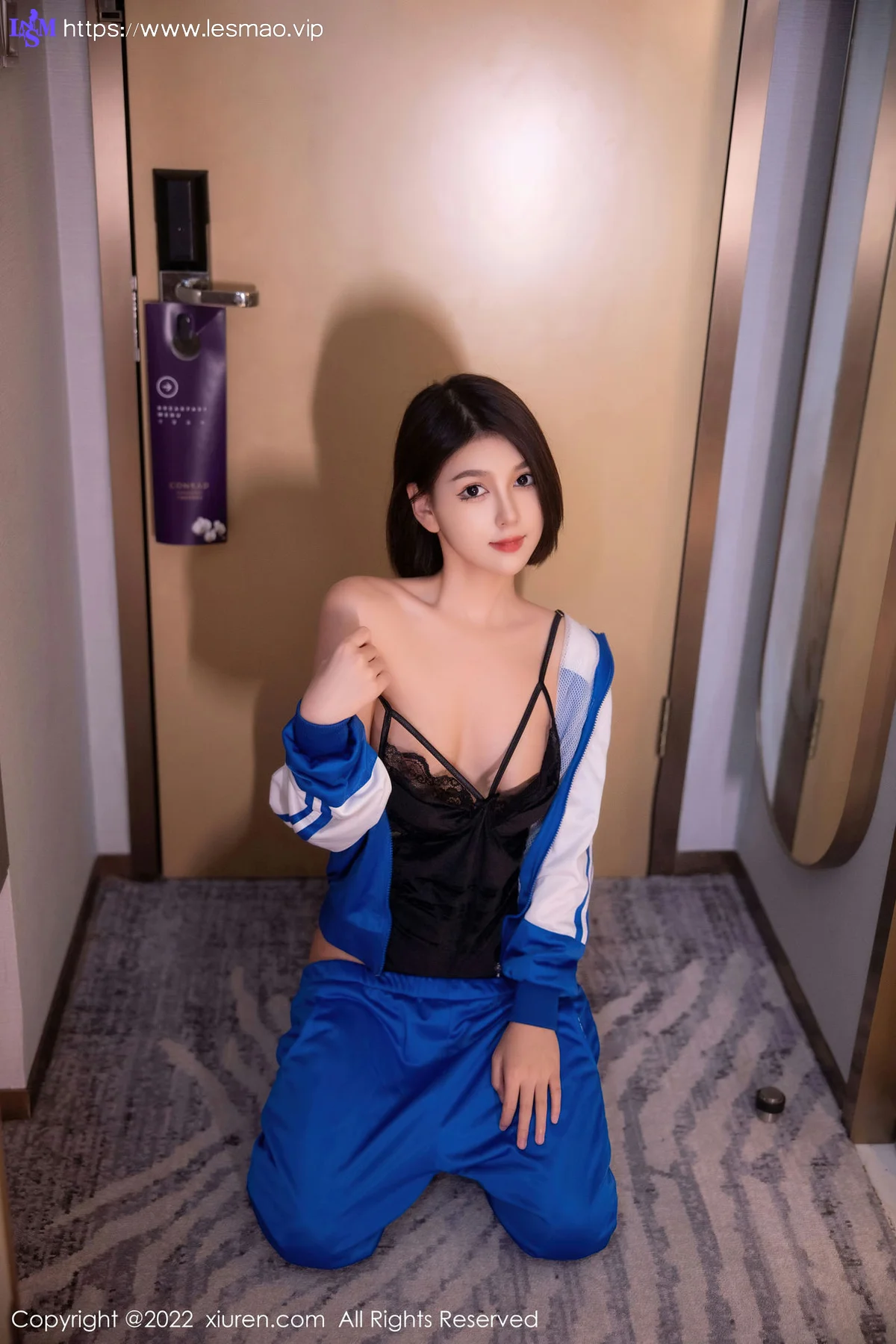 XiuRen 秀人 No.5766 美羊羊 校园制服情趣黑丝第二套写真33 - 33