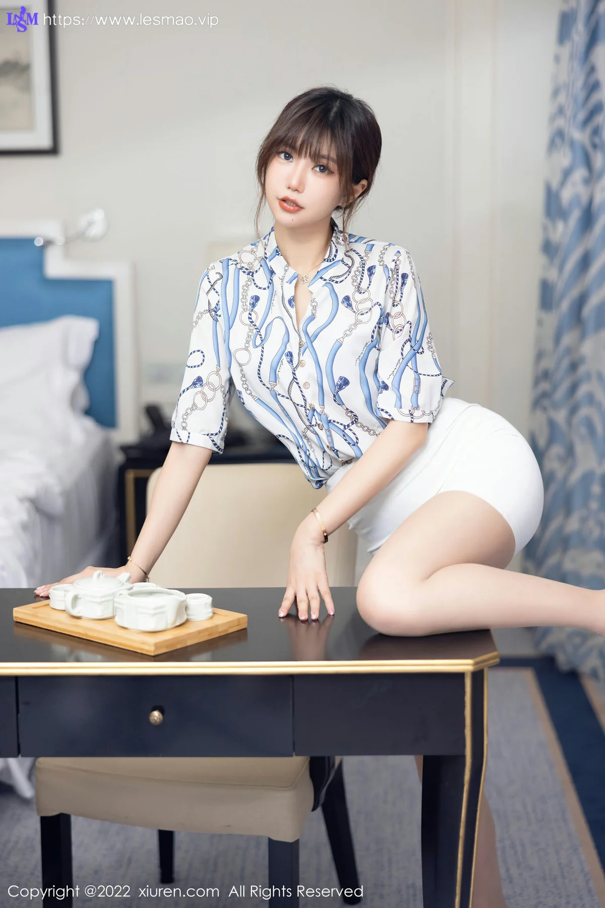 XiuRen 秀人 No.5775 绮里嘉ula 极致妩媚原色丝袜性感写真22 - 23