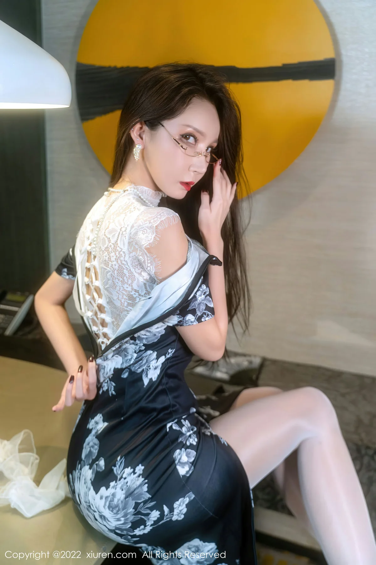 XiuRen 秀人 No.5784 陈怡曼长腿御姐 黑色旗袍性感私房 - 63