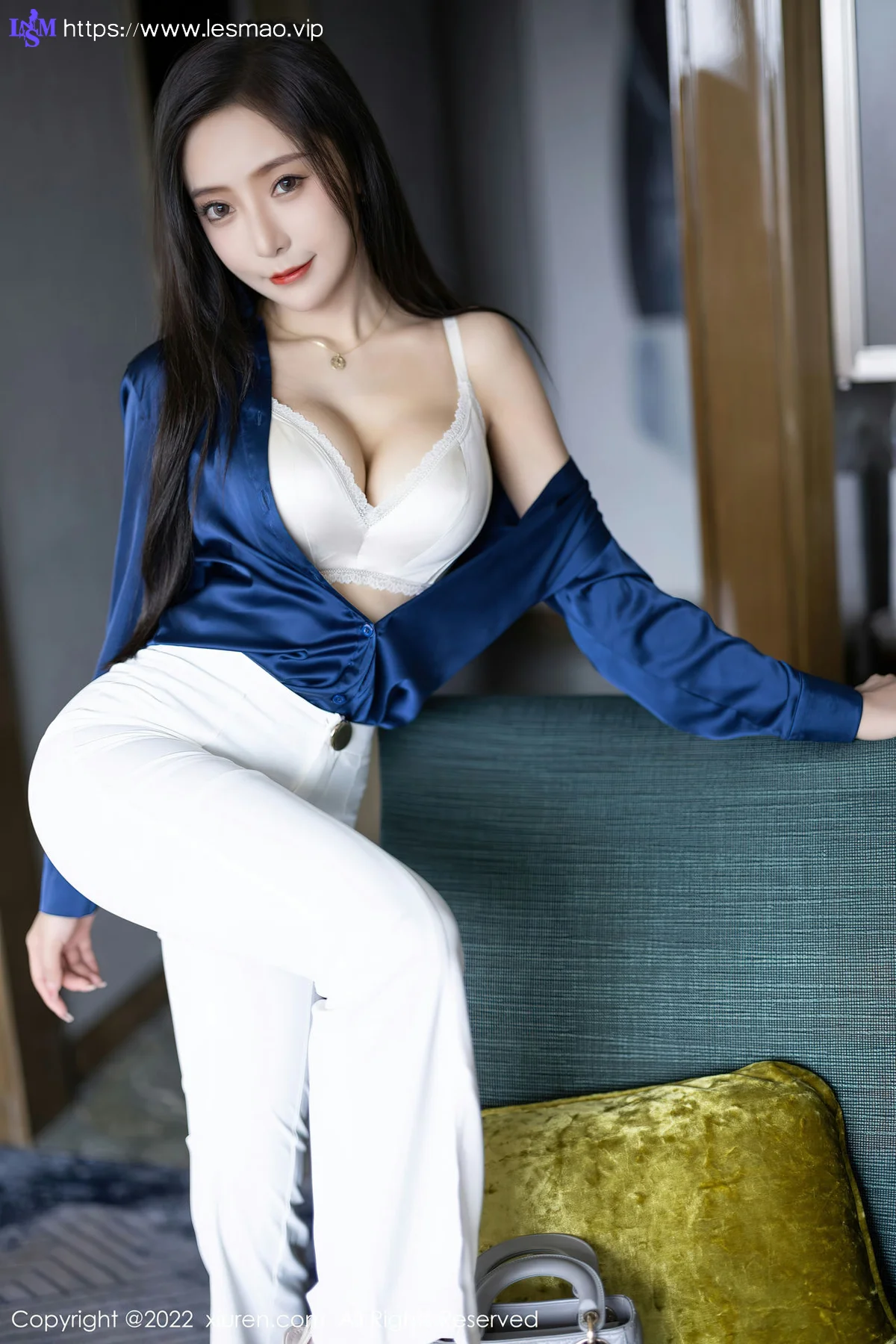 XiuRen 秀人 No.5790 王馨瑶yanni 性感御姐原色丝袜性感写真1 - 24