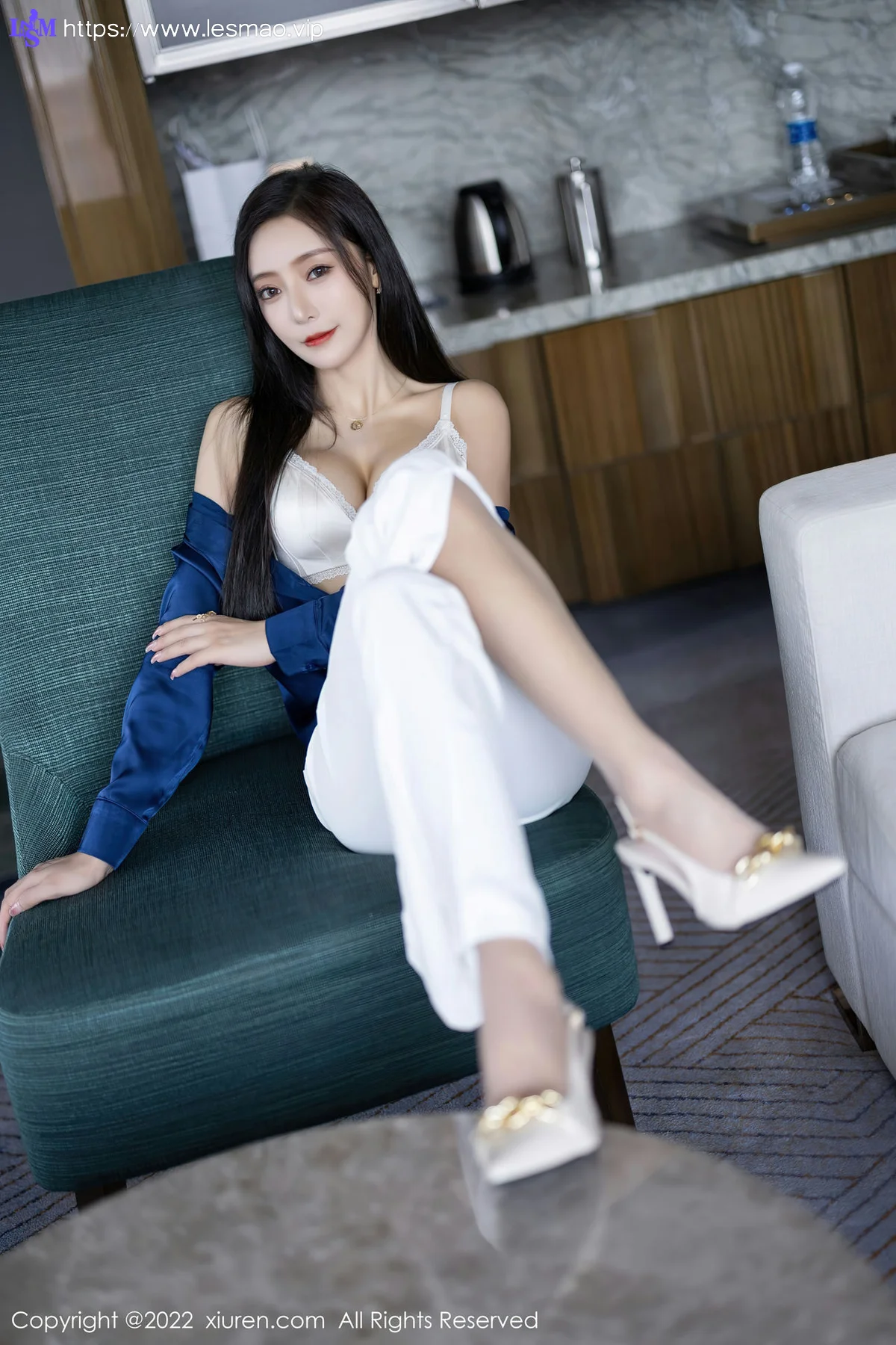 XiuRen 秀人 No.5790 王馨瑶yanni 性感御姐原色丝袜性感写真1 - 34