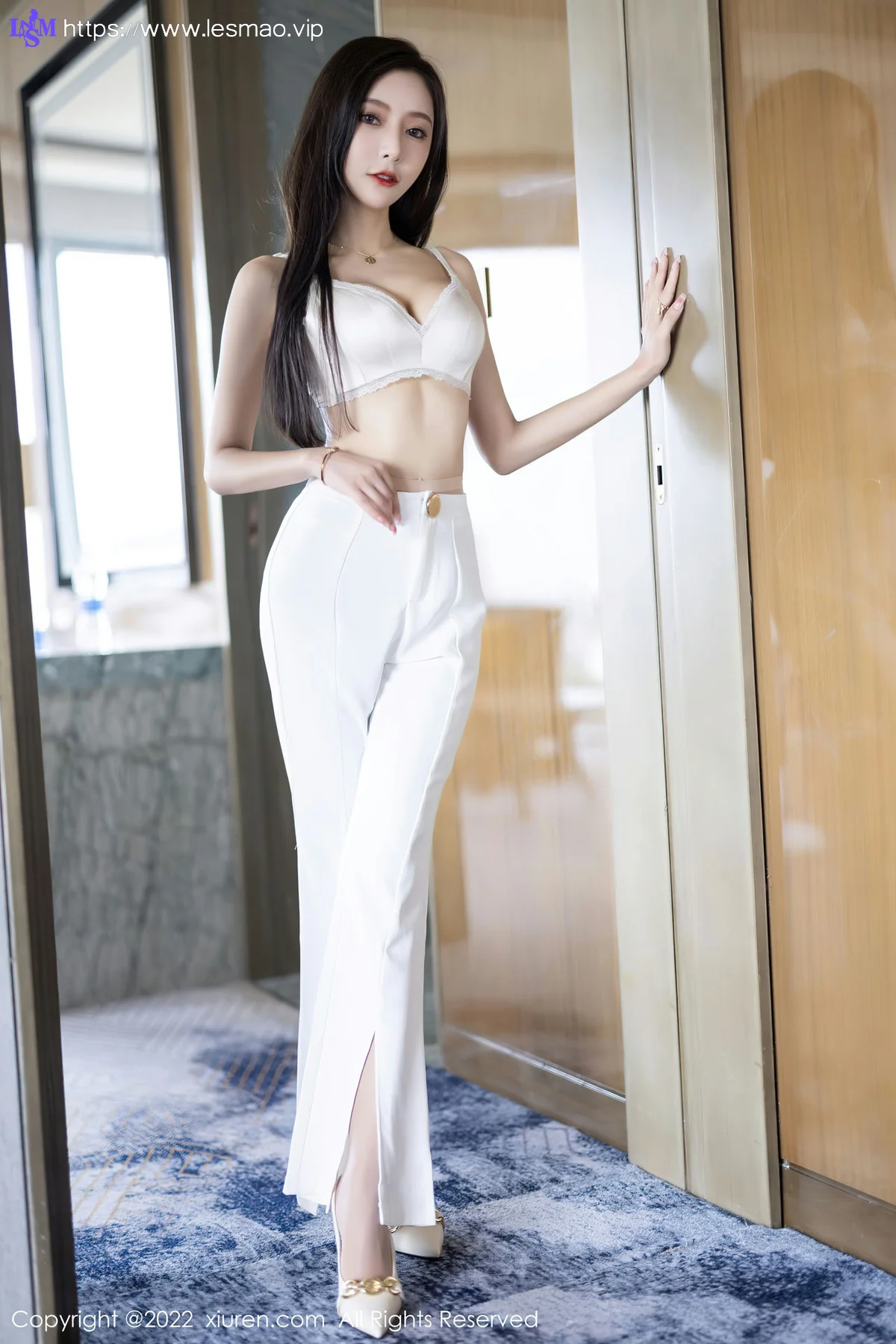 XiuRen 秀人 No.5790 王馨瑶yanni 性感御姐原色丝袜性感写真1 - 46