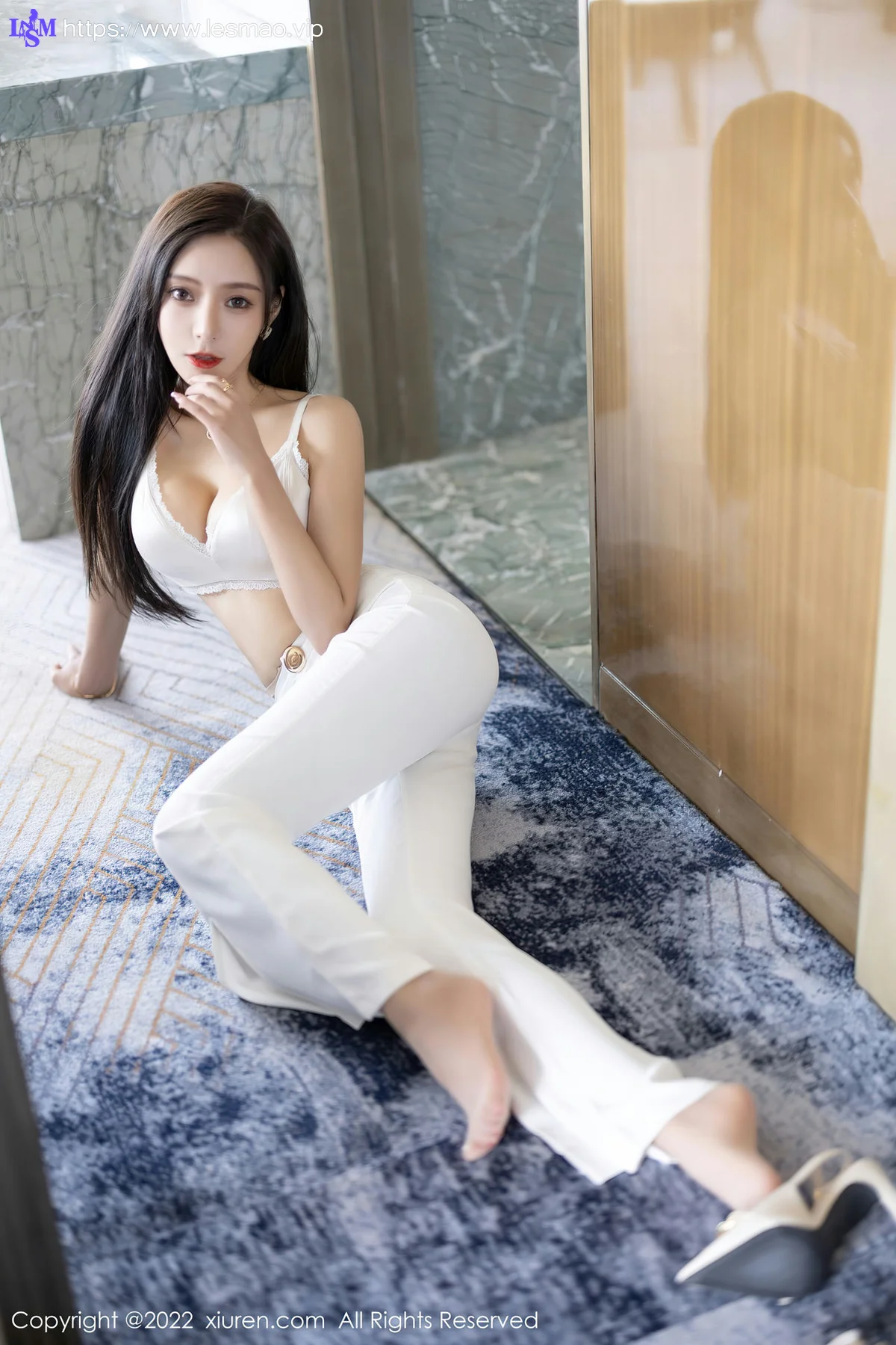 XiuRen 秀人 No.5790 王馨瑶yanni 性感御姐原色丝袜性感写真1 - 52