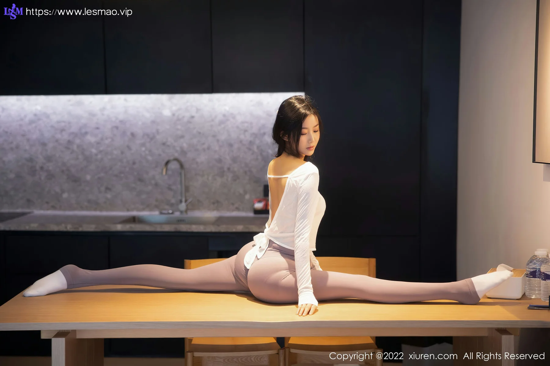 XiuRen 秀人 No.5799 苏苏阿 新人首套写真1 - 17