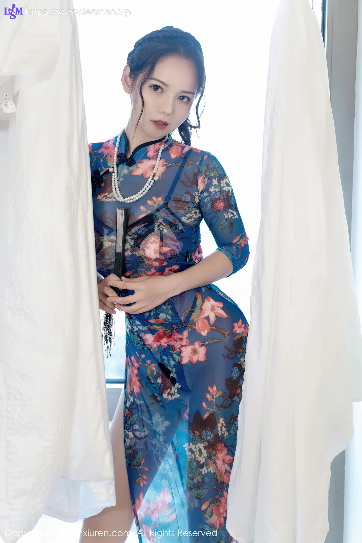 XiuRen 秀人 No.5819 大美妞儿 弹力永动机透明旗袍蕾丝肉袜 - 13
