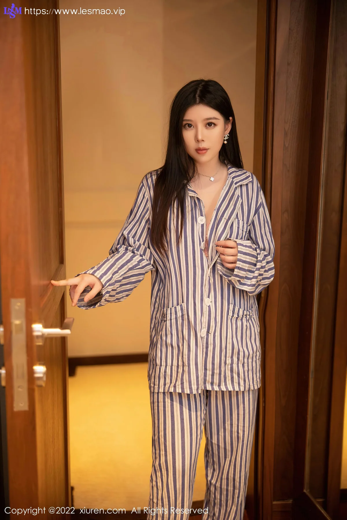 XiuRen 秀人 No.5820 白茹雪 蕾丝围裙熟女气息性感写真11 - 1