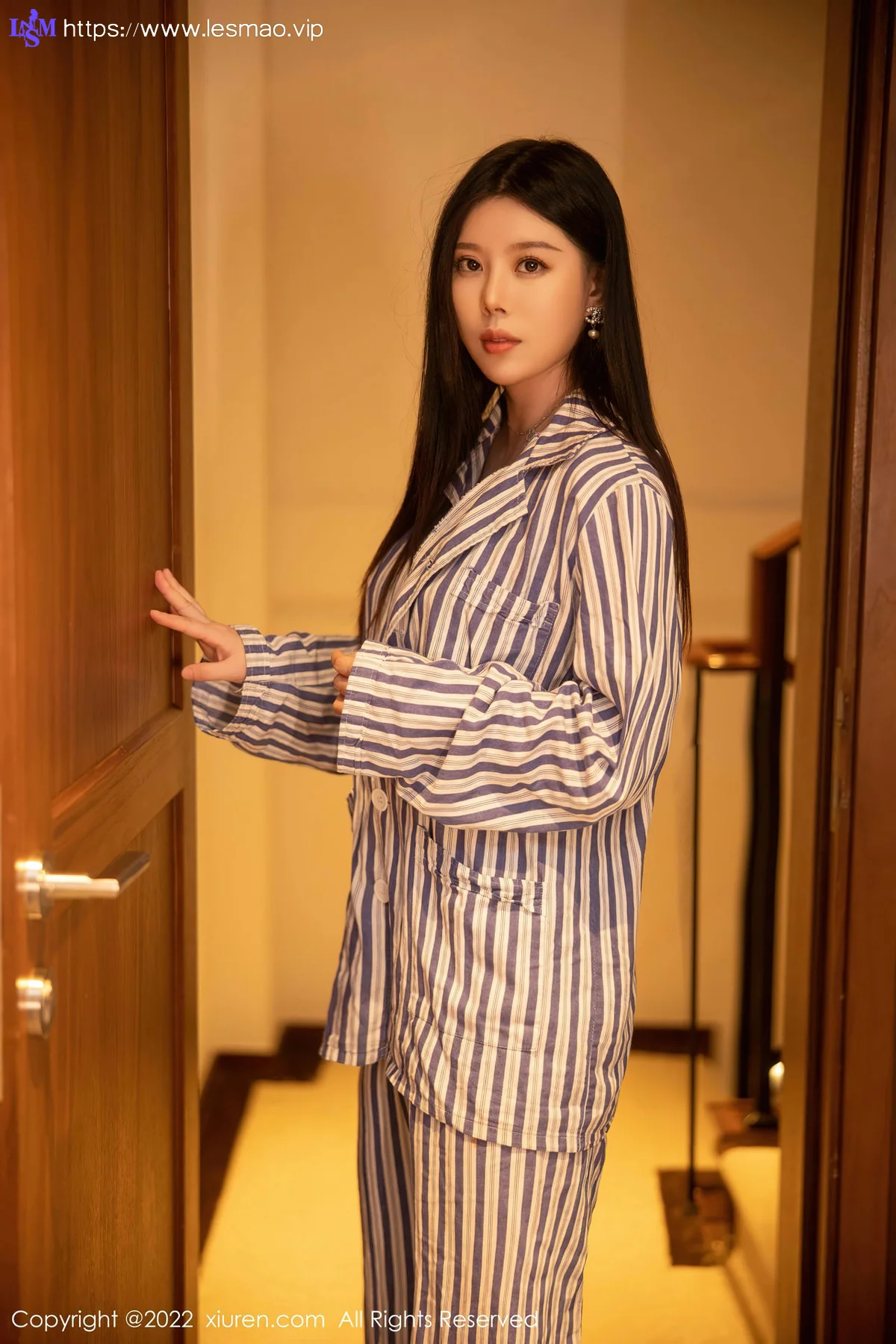 XiuRen 秀人 No.5820 白茹雪 蕾丝围裙熟女气息性感写真11 - 2