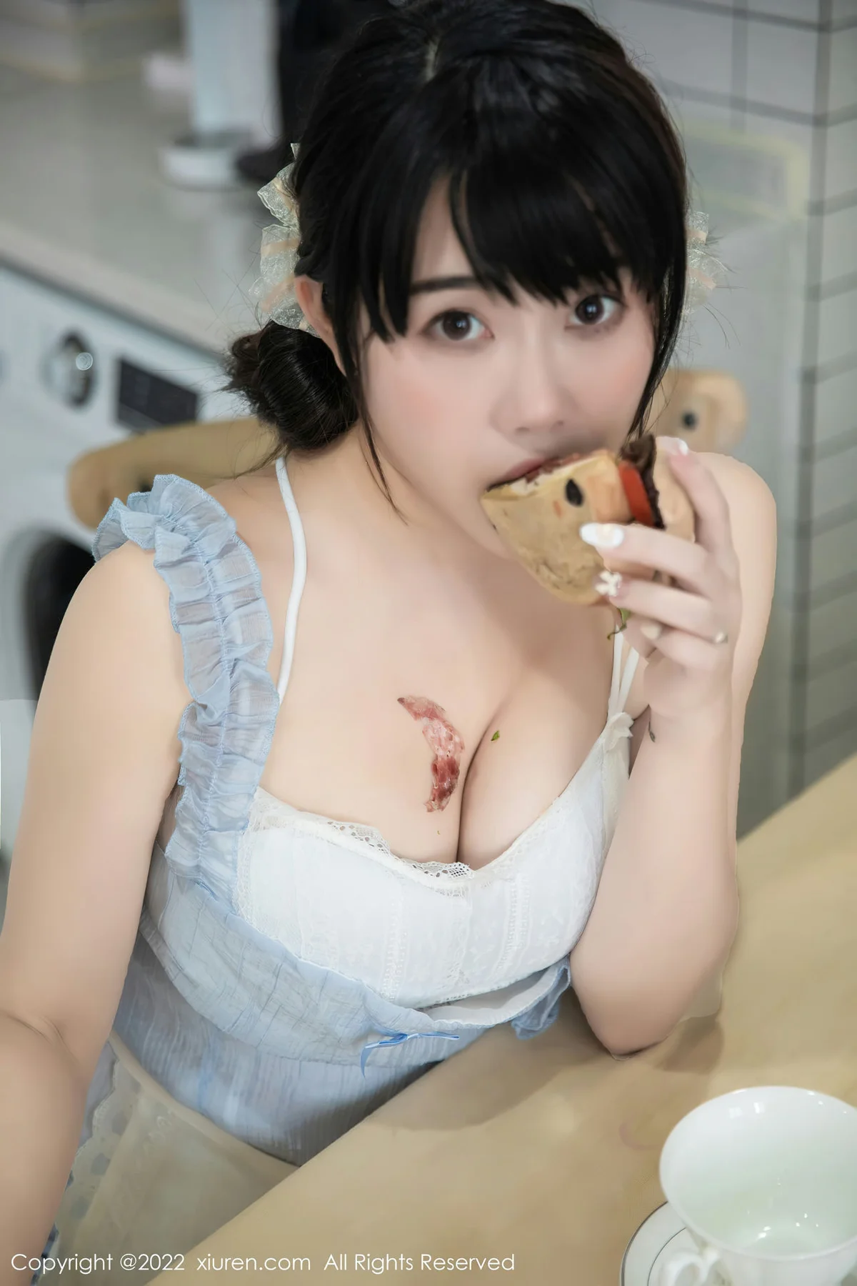 XiuRen 秀人 No.5834 严利娅Yuliya 浅蓝色女仆性感写真 - 57