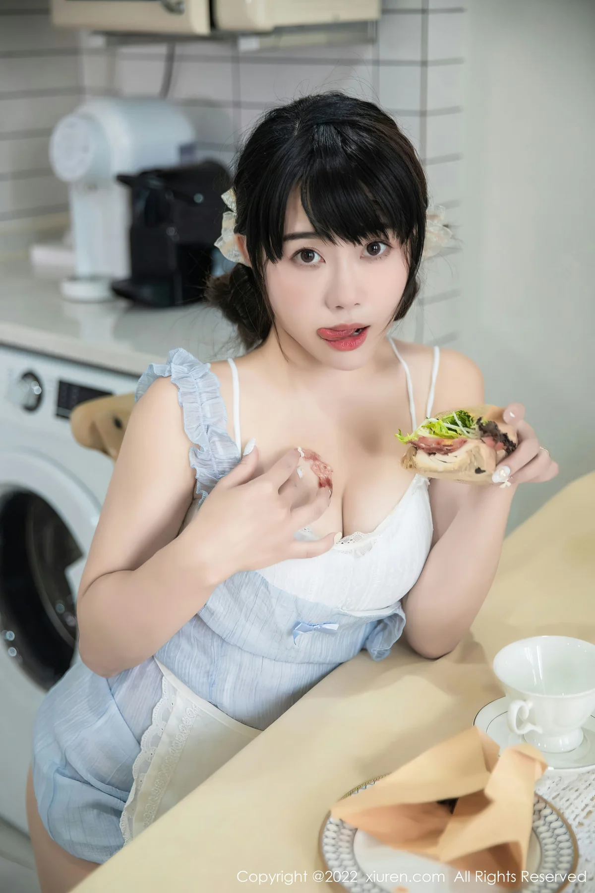 XiuRen 秀人 No.5834 严利娅Yuliya 浅蓝色女仆性感写真 - 58