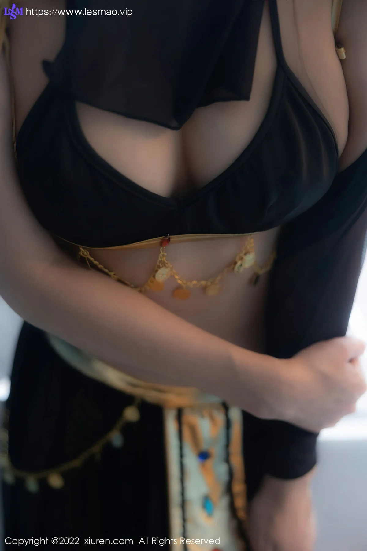 XiuRen 秀人 No.5849 李雅柔 玉背美裙 - 18
