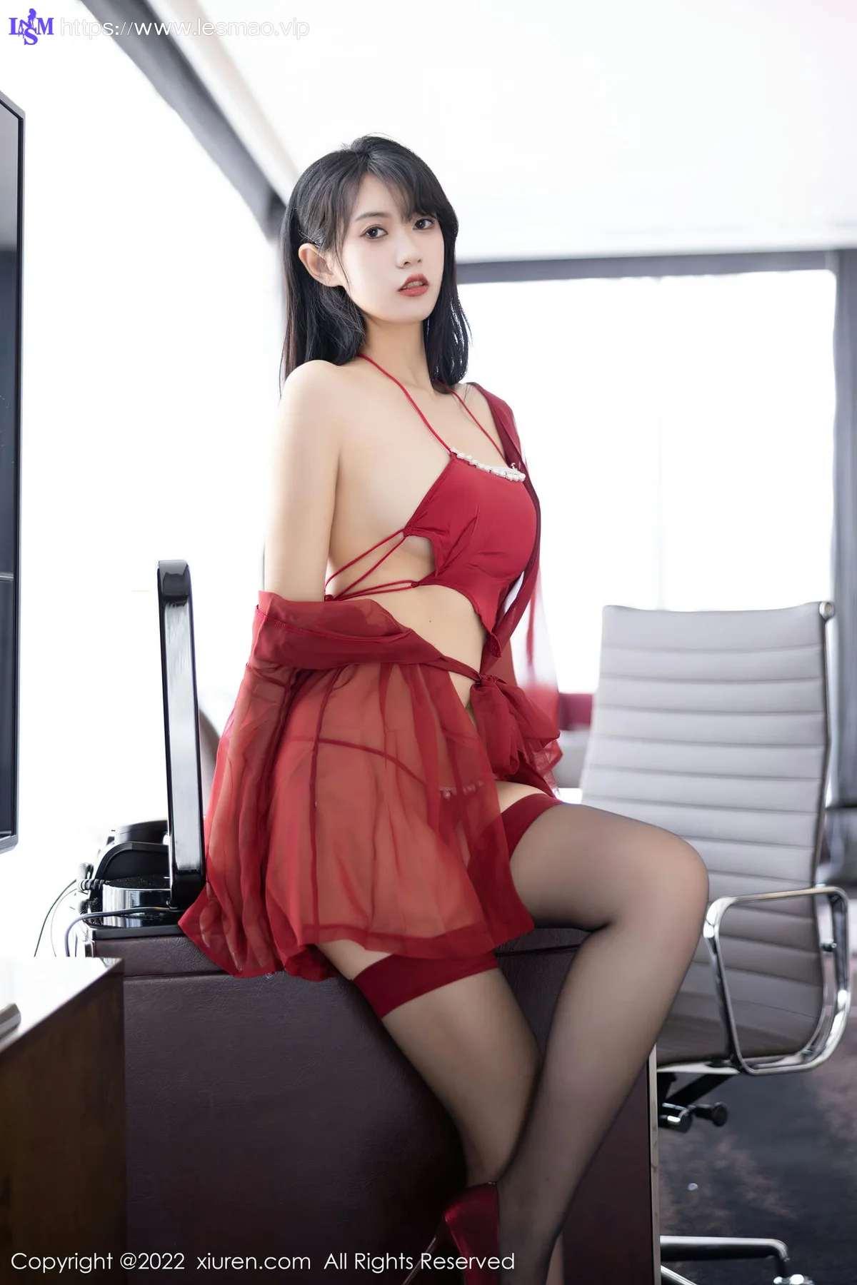 XiuRen 秀人 No.5850 林子遥 肚兜玉足 - 4