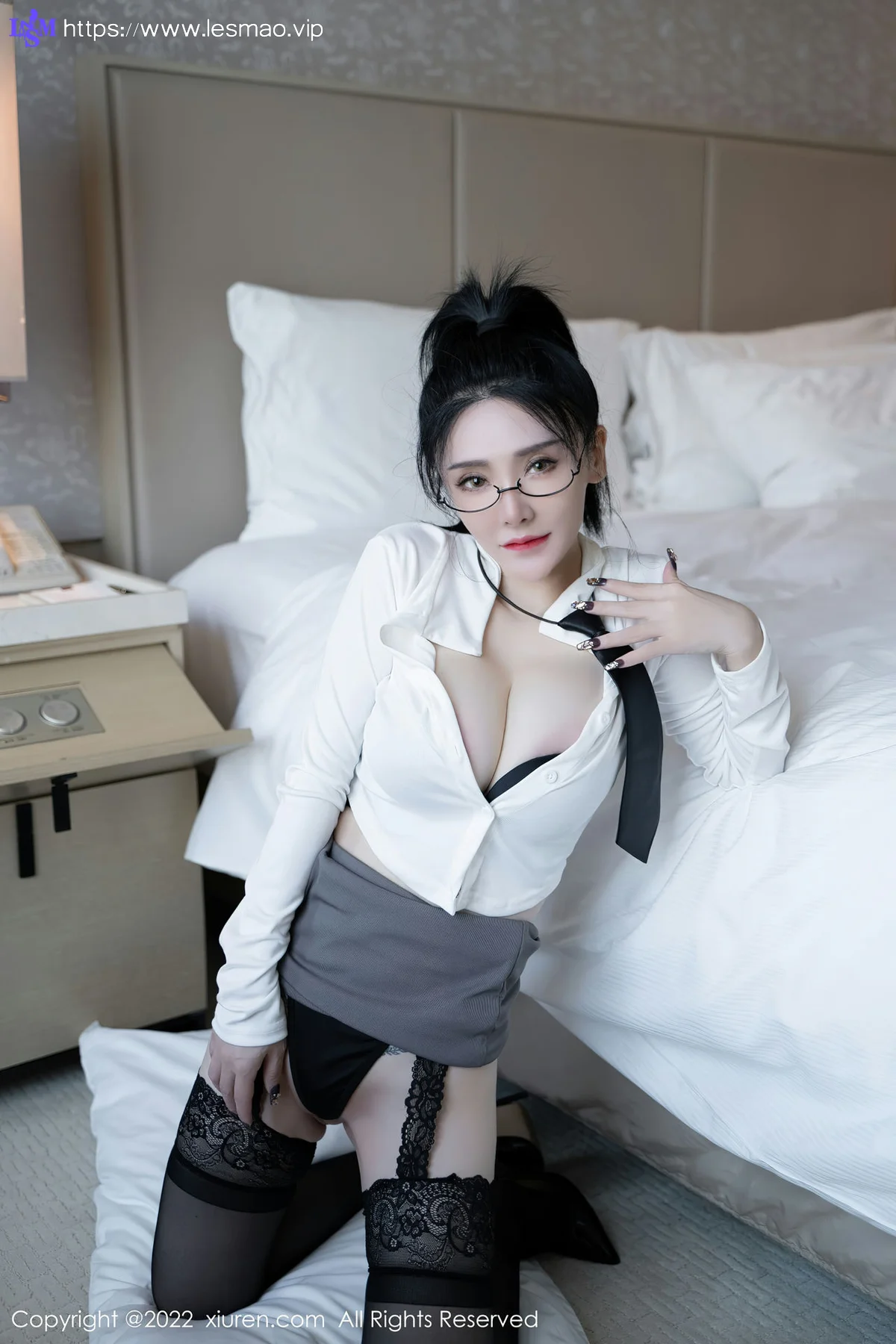 XiuRen 秀人 No.5856 潘娇娇 巨乳肥臀媚态十足性感写真 - 49