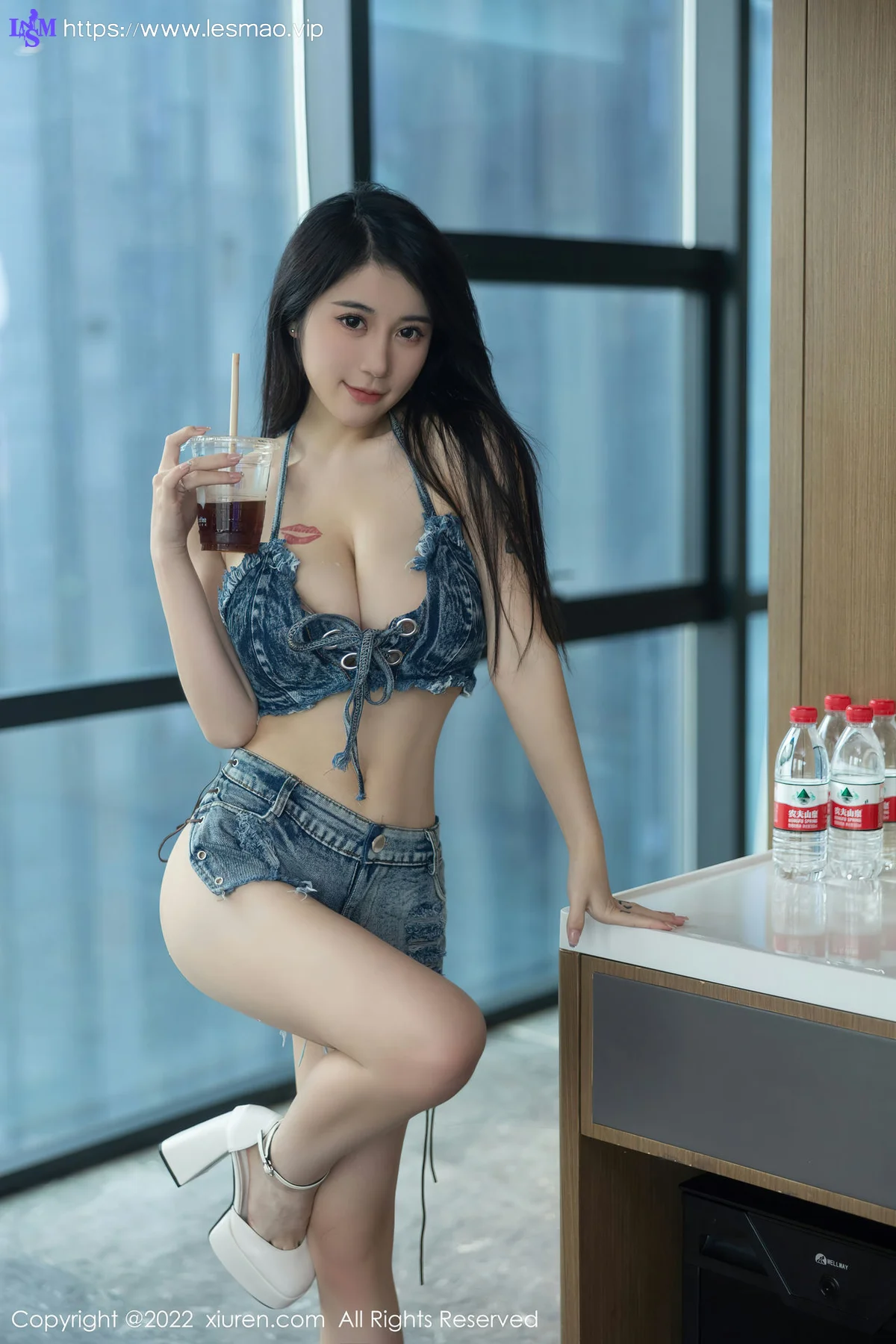 XiuRen 秀人 No.5868 美七 Mia 丰腴有致性感写真 - 19