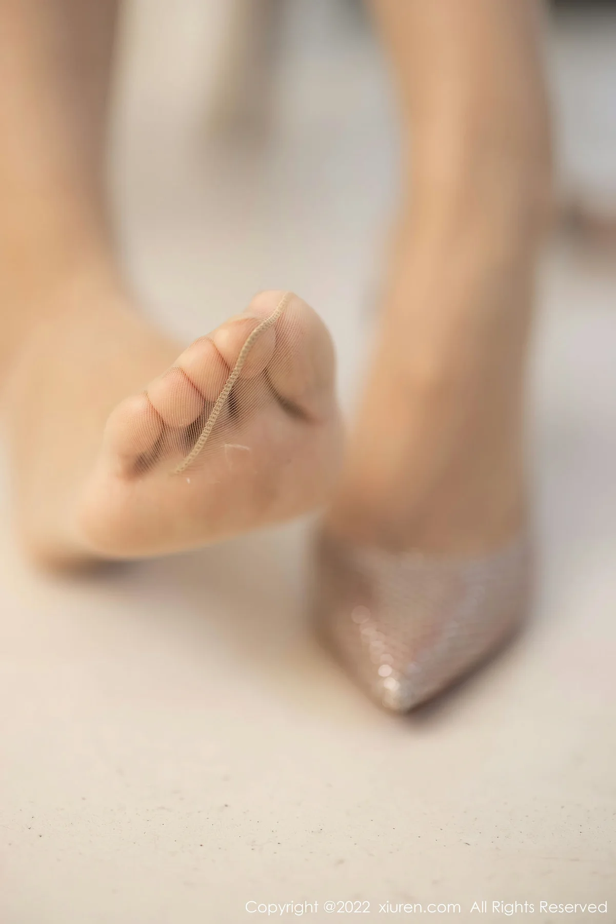 XiuRen 秀人 No.5873 可樂Vicky 白色短裙性感写真3 - 60
