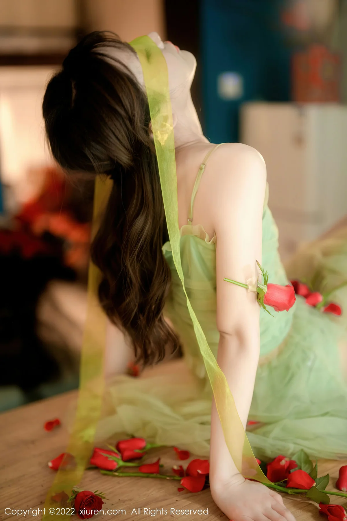 XiuRen 秀人 No.5875 婠婠么 淡绿色连衣长裙性感写真222 - 27