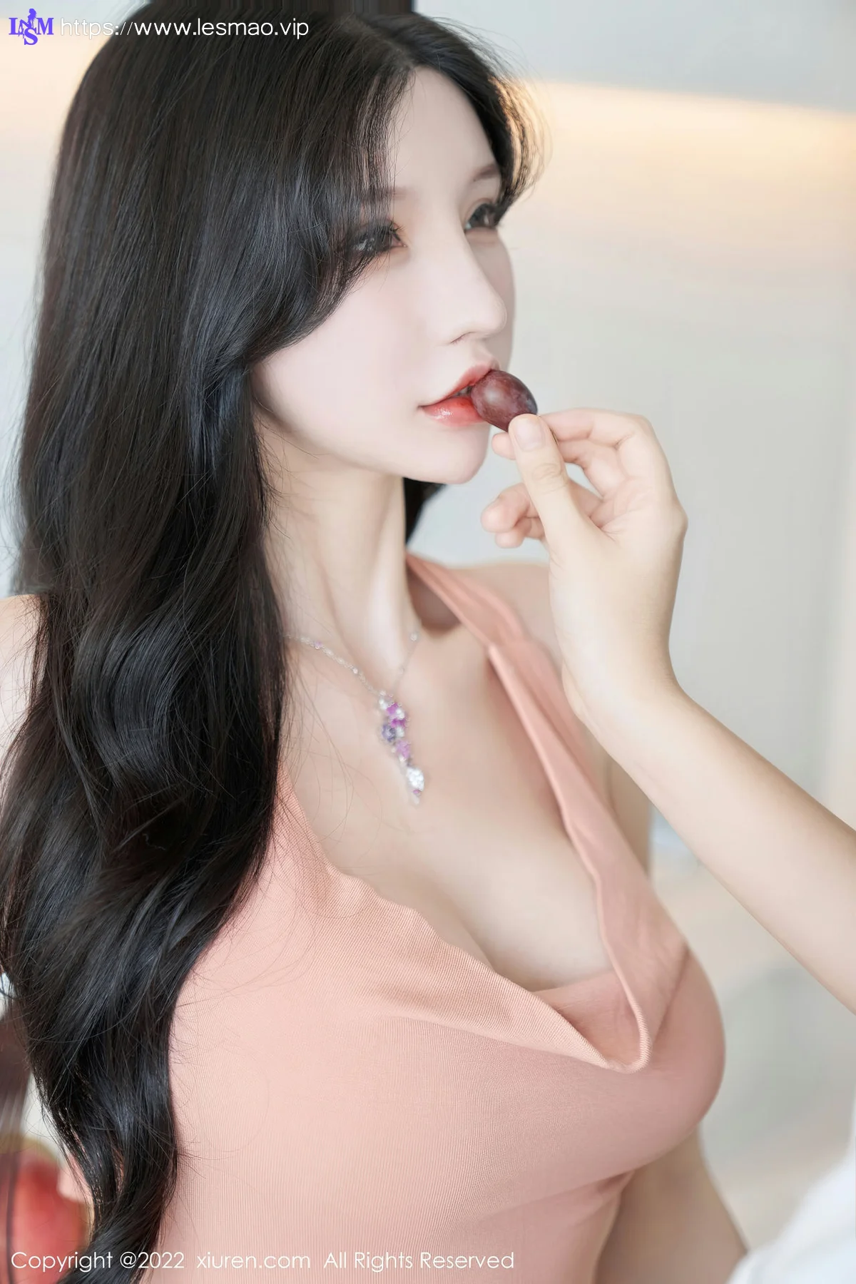 XiuRen 秀人 No.5881 周于希Sally 妻子的一天生活成都心愿旅拍 - 16