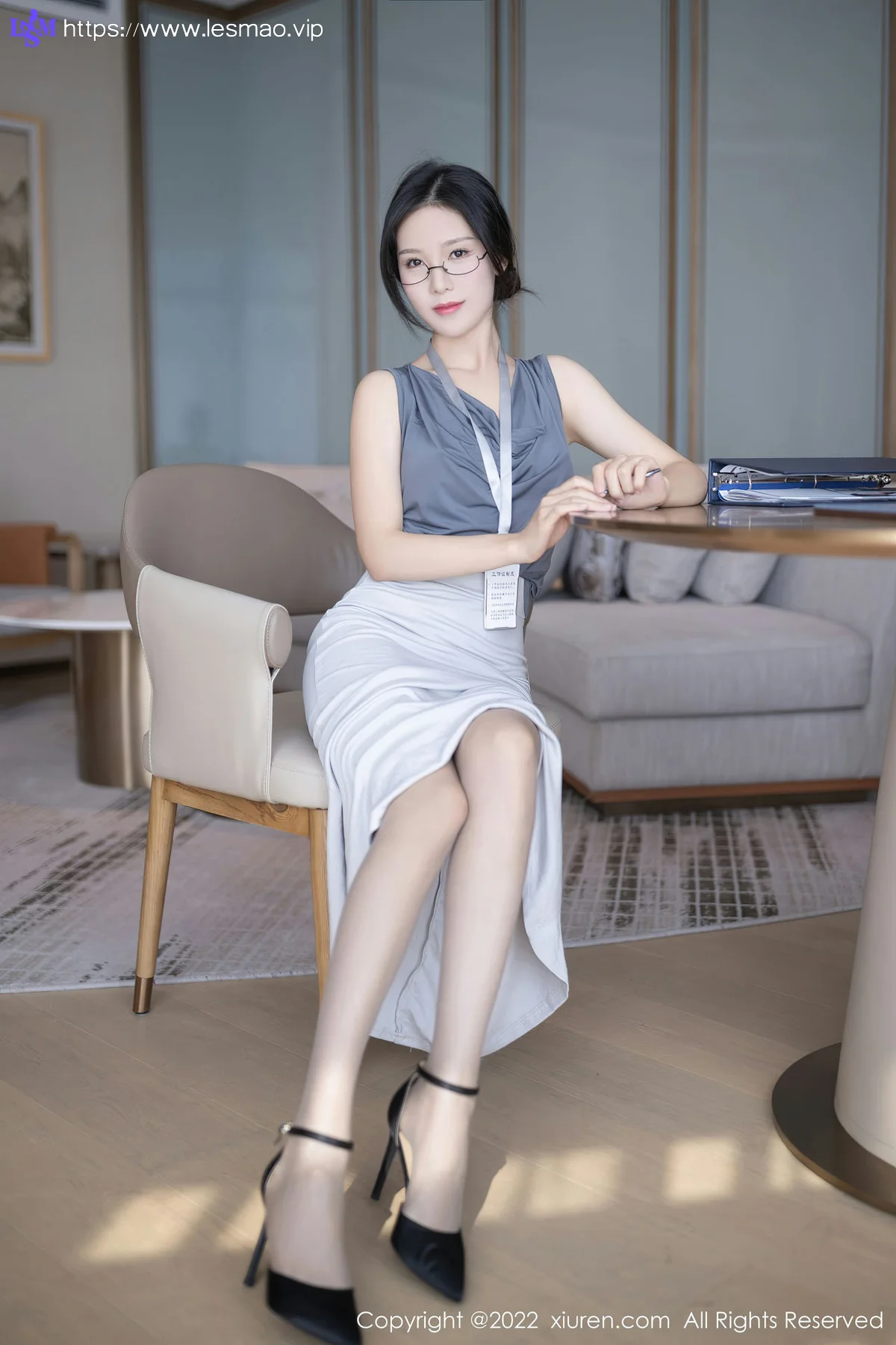 XiuRen 秀人 No.5900 利世 灰丝眼镜妹 - 14