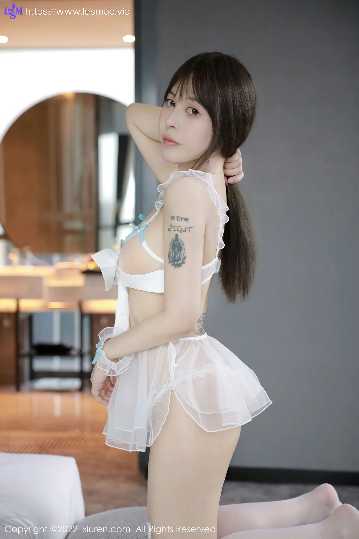 XiuRen 秀人 No.5926 艾莉 萝莉白纱丝袜白丝写真 - 35