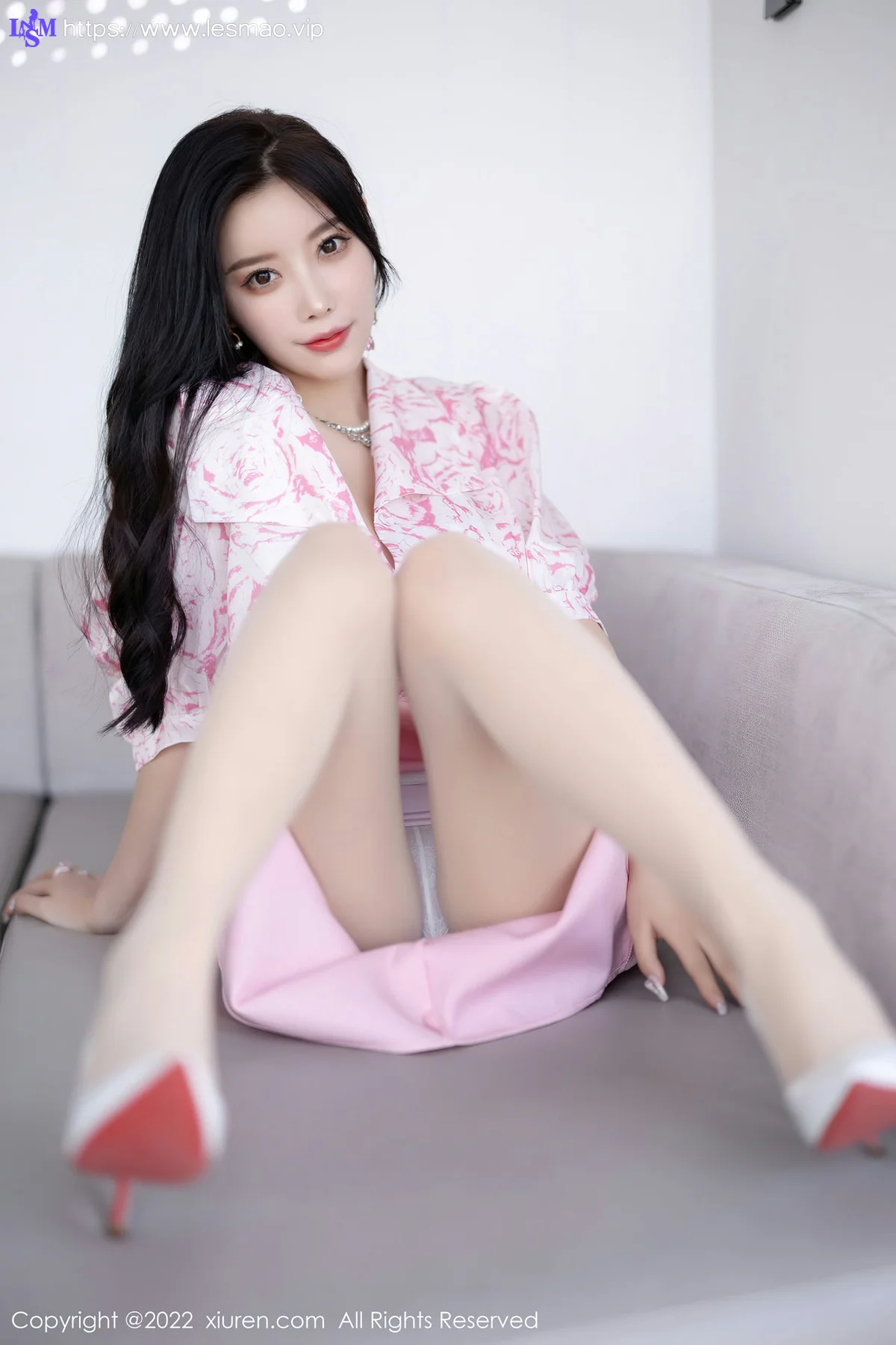 XiuRen 秀人 No.5927 杨晨晨Yome 粉色短裙私房写真 - 16