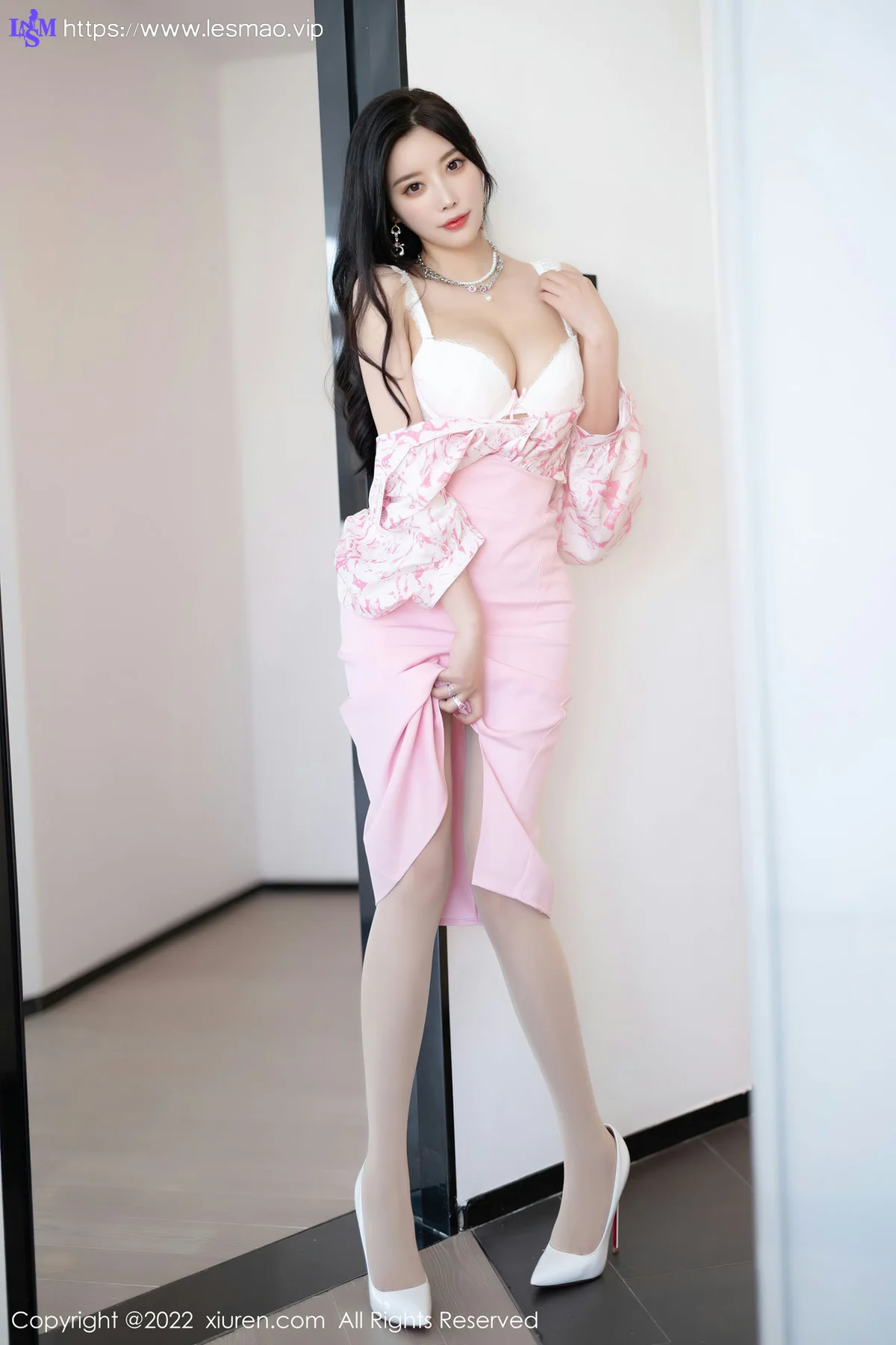 XiuRen 秀人 No.5927 杨晨晨Yome 粉色短裙私房写真 - 30