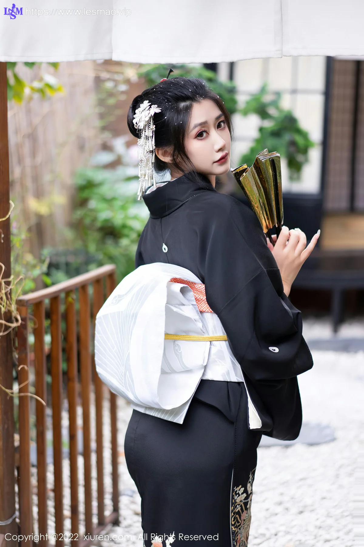 XiuRen 秀人 No.5932 laura阿姣 深色日式和服性感写真 - 10