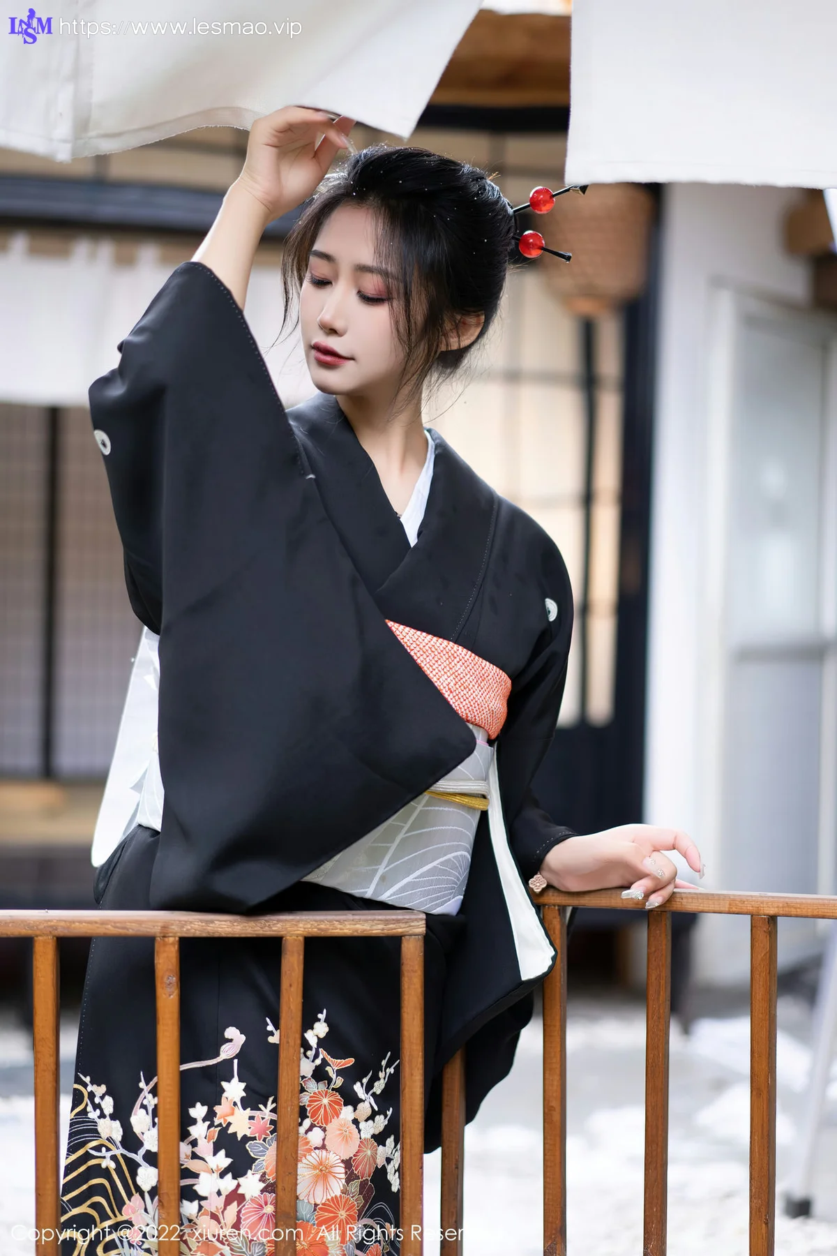 XiuRen 秀人 No.5932 laura阿姣 深色日式和服性感写真 - 12