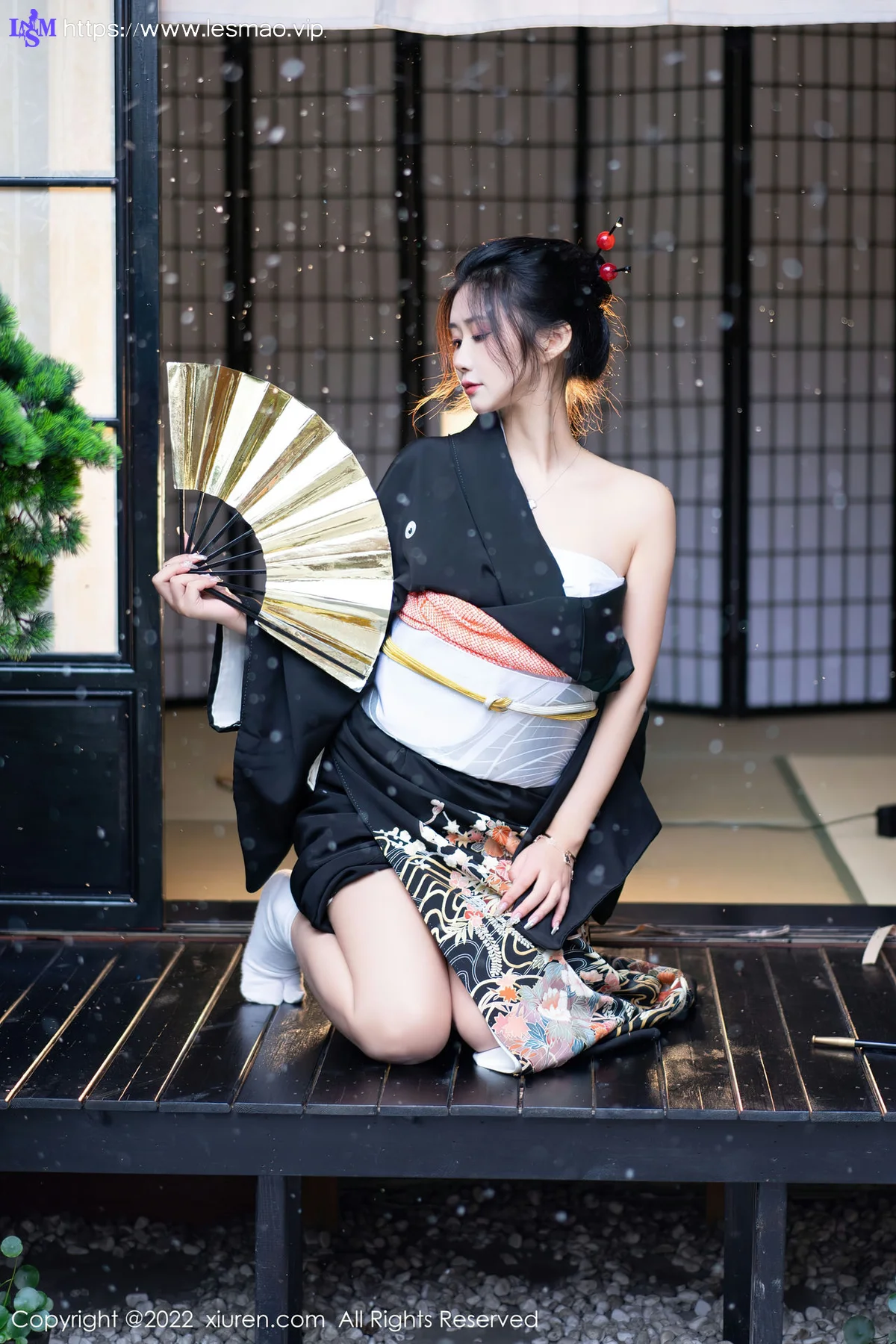 XiuRen 秀人 No.5932 laura阿姣 深色日式和服性感写真 - 28