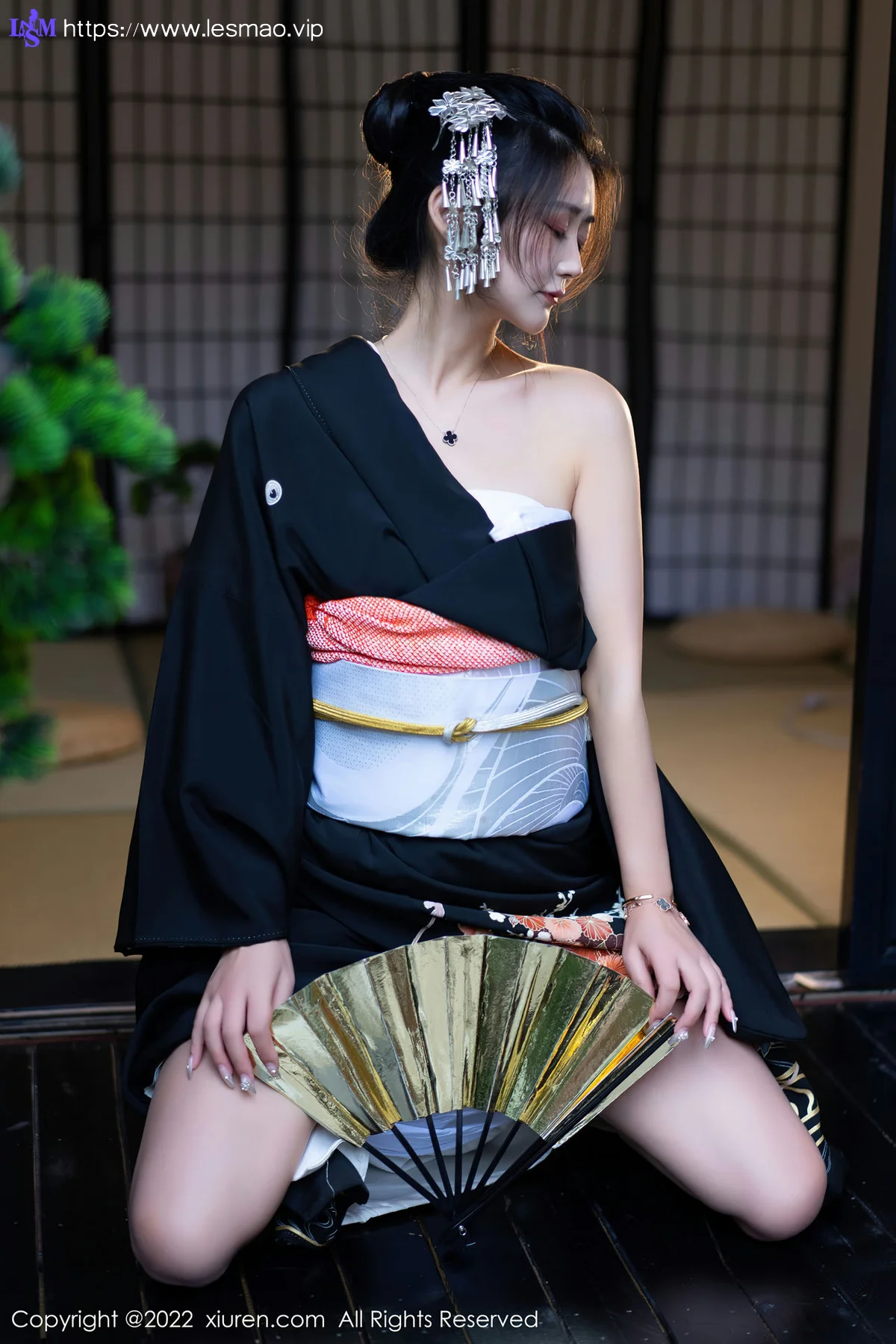 XiuRen 秀人 No.5932 laura阿姣 深色日式和服性感写真 - 33