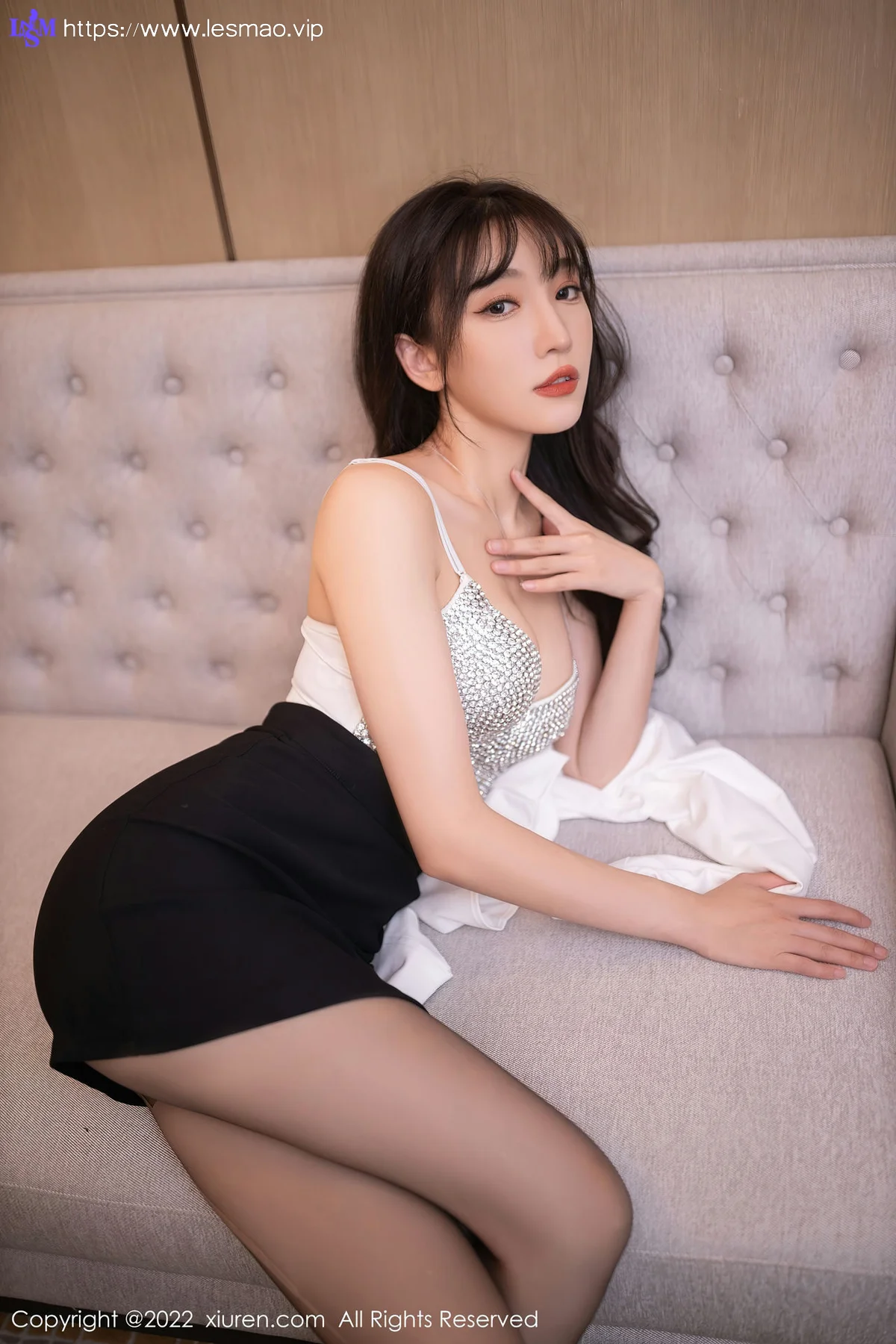 XiuRen 秀人 No.5940 陆萱萱 妖艳动人北京旅拍 - 17