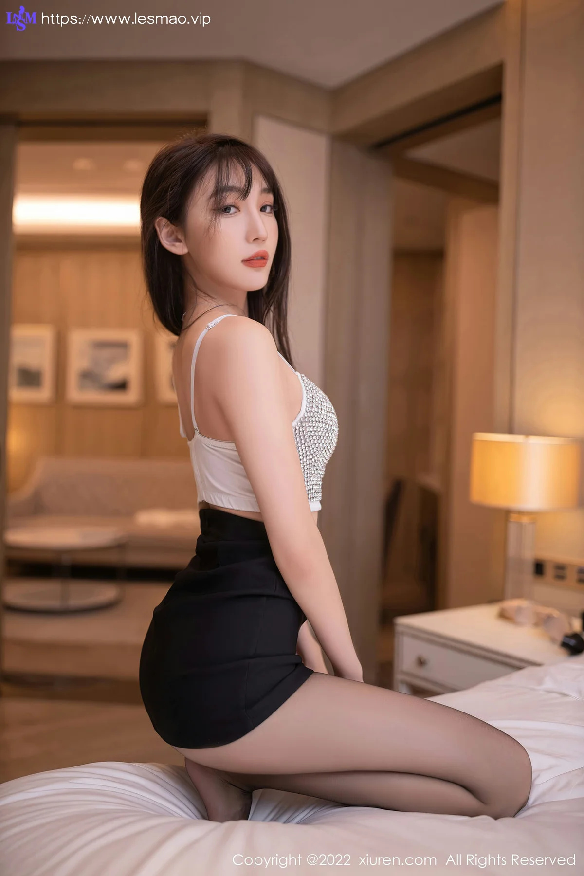 XiuRen 秀人 No.5940 陆萱萱 妖艳动人北京旅拍 - 52