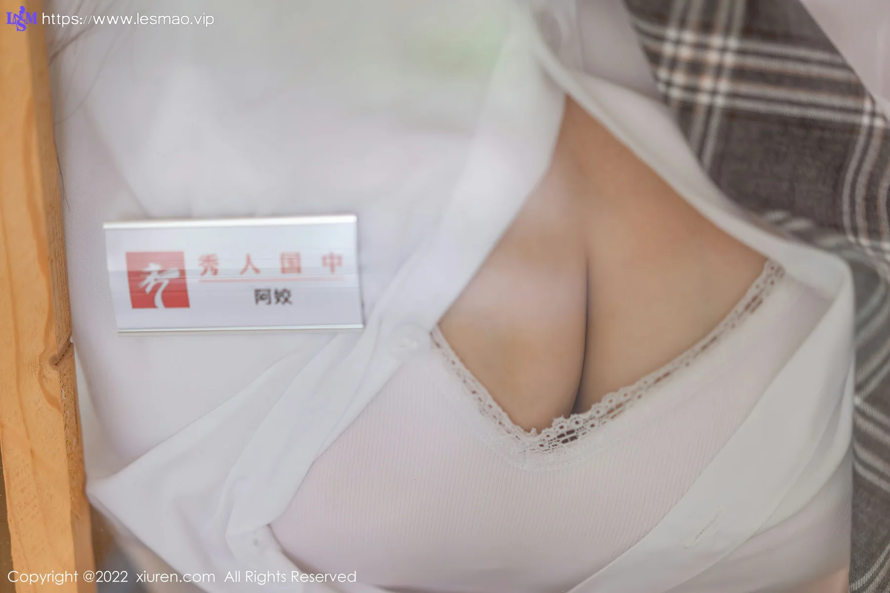 XiuRen 秀人 No.5970 laura阿姣 性感学妹制服性感写真 - 20