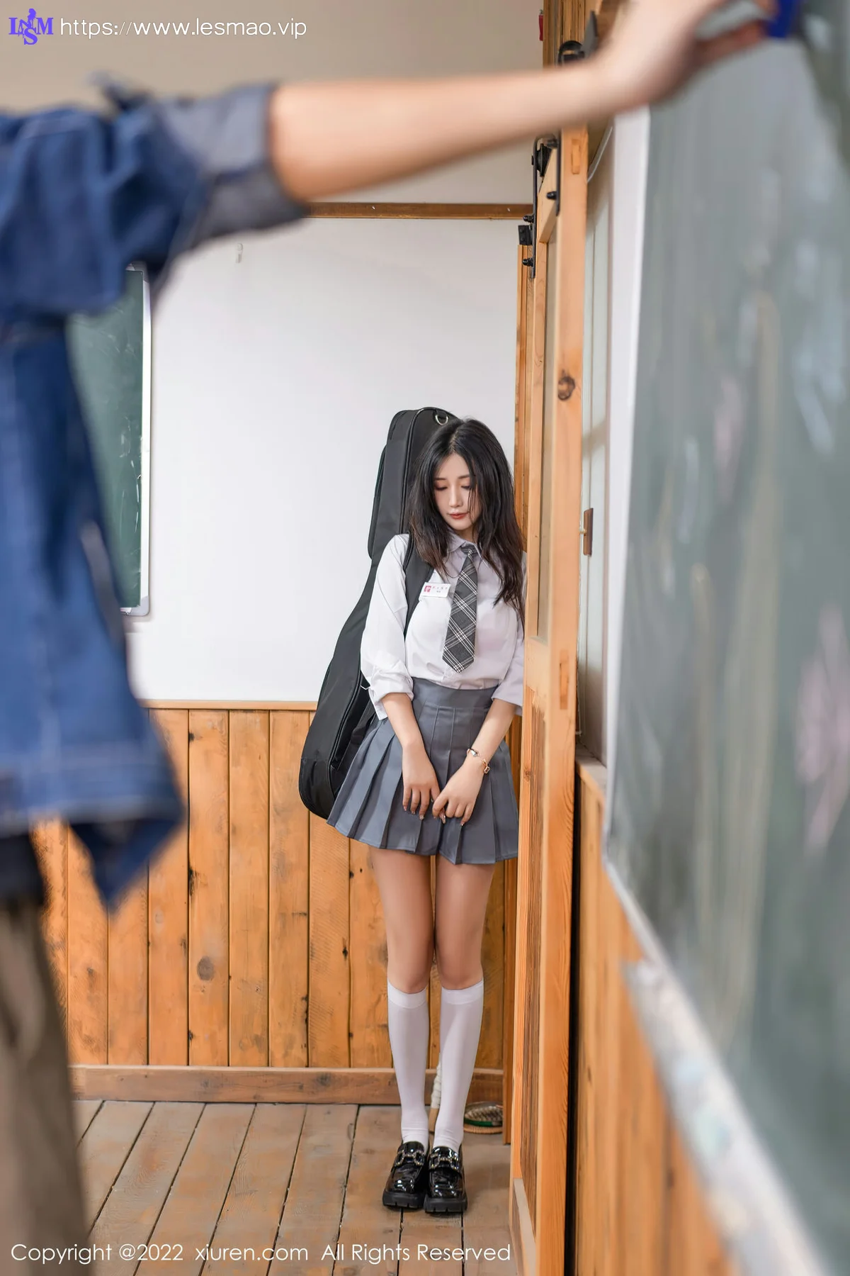 XiuRen 秀人 No.5970 laura阿姣 性感学妹制服性感写真 - 23