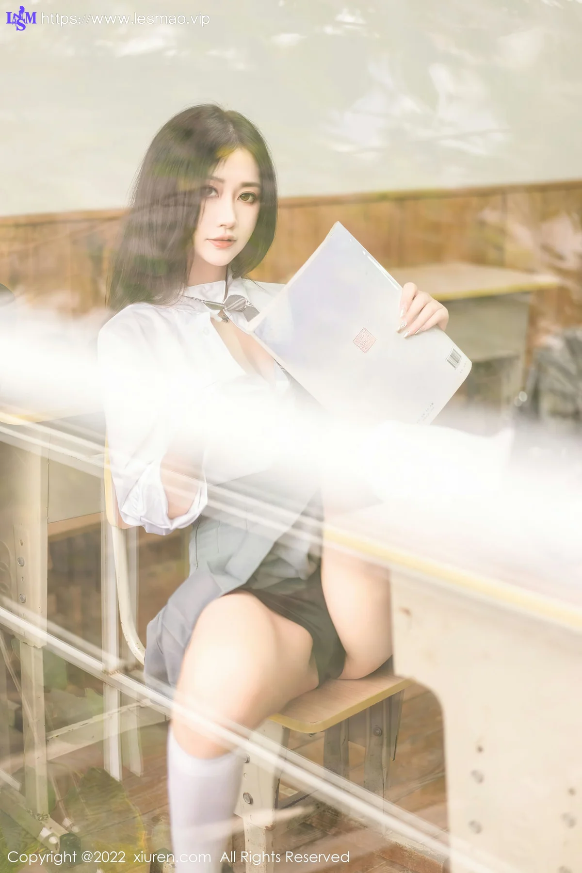XiuRen 秀人 No.5970 laura阿姣 性感学妹制服性感写真 - 32